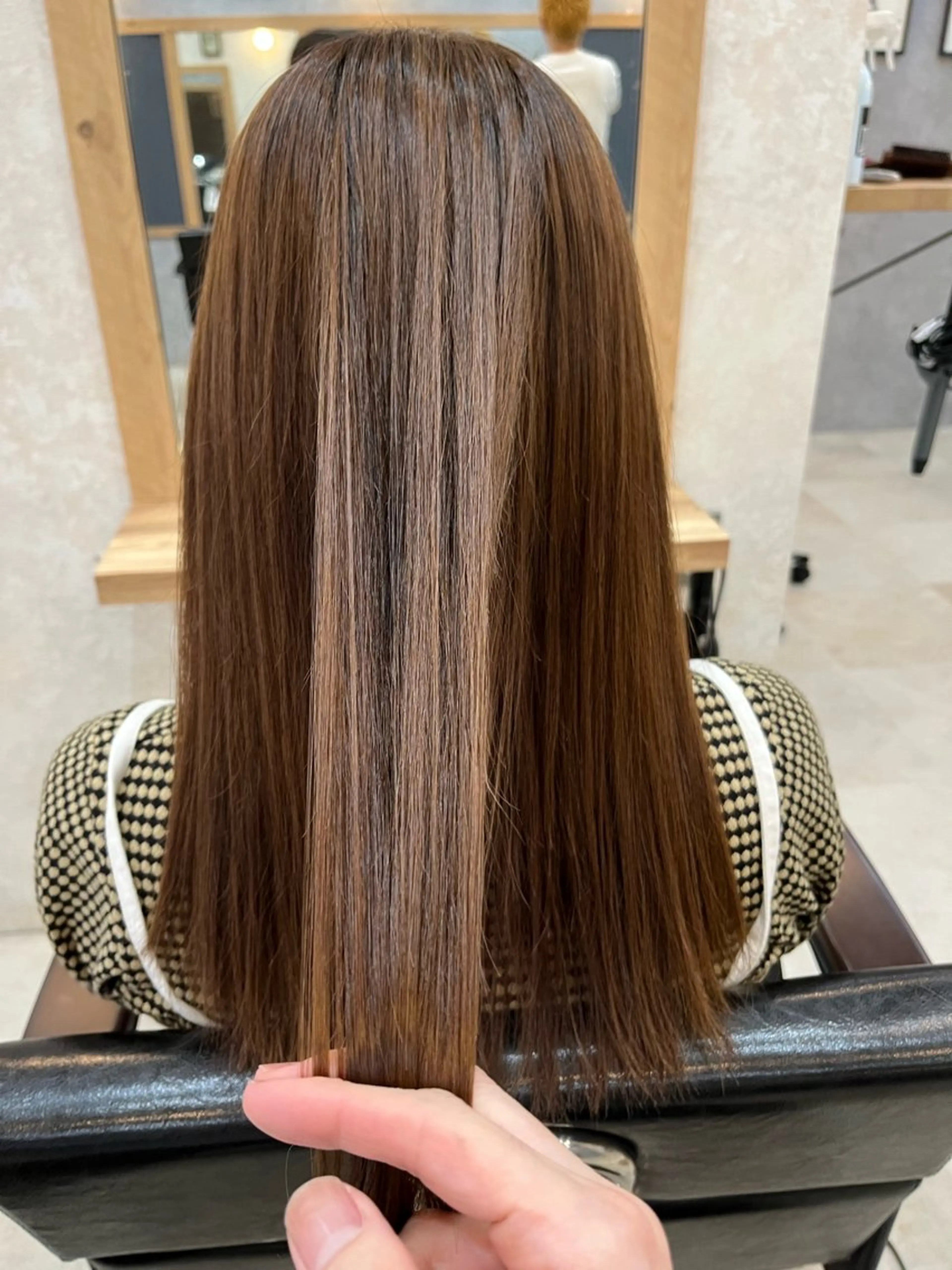 セミロング ボブ くびれヘア 髪質改善 韓国風ヘア レイヤーカット カット 縮毛矯正 nagi所属・横田直也／韓国風 レイヤーカット／千種のヘアスタイル