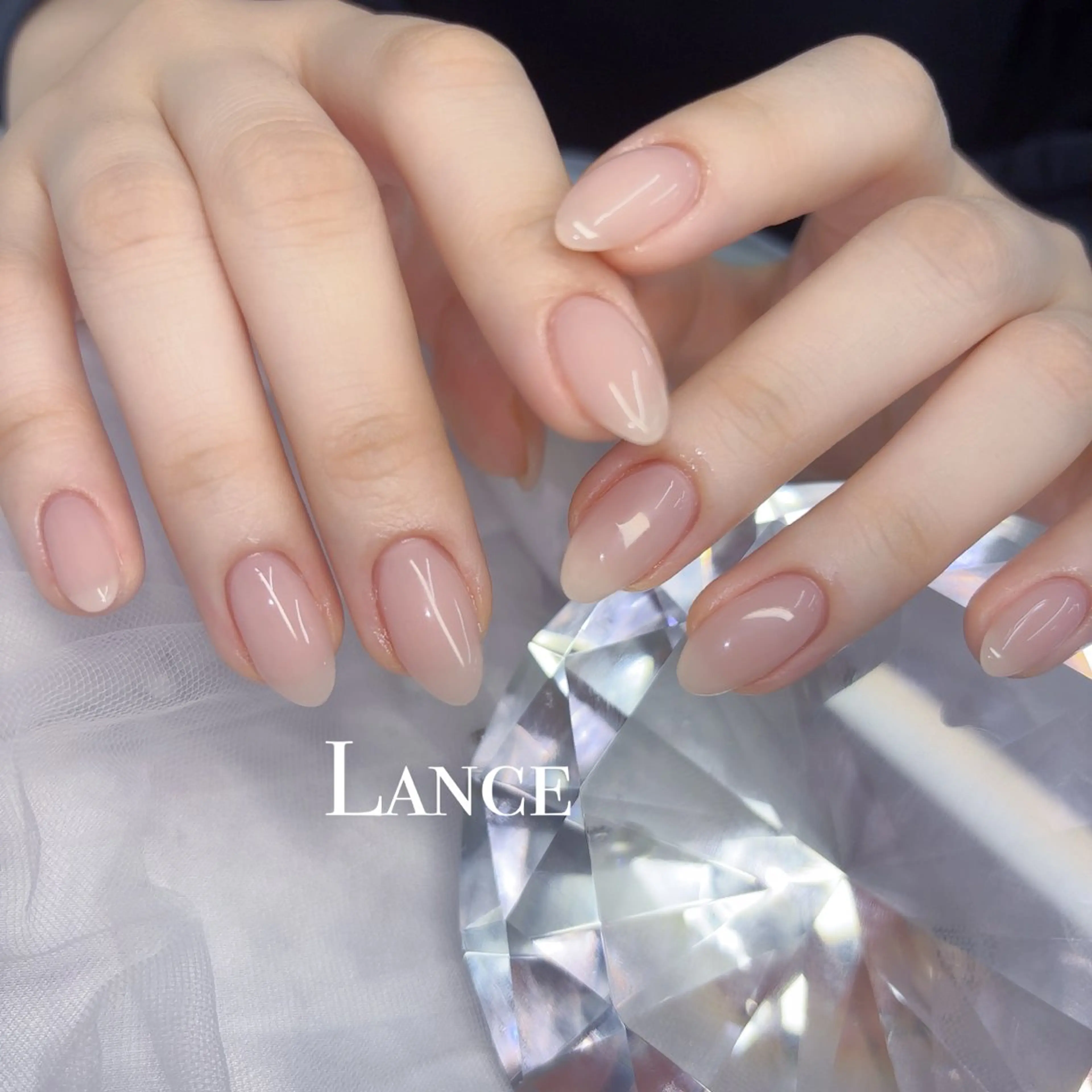 ネイル 韓国ネイル バレンタイン ワンホンネイル 冬ネイル ハンドネイル Lance nailのネイルデザイン