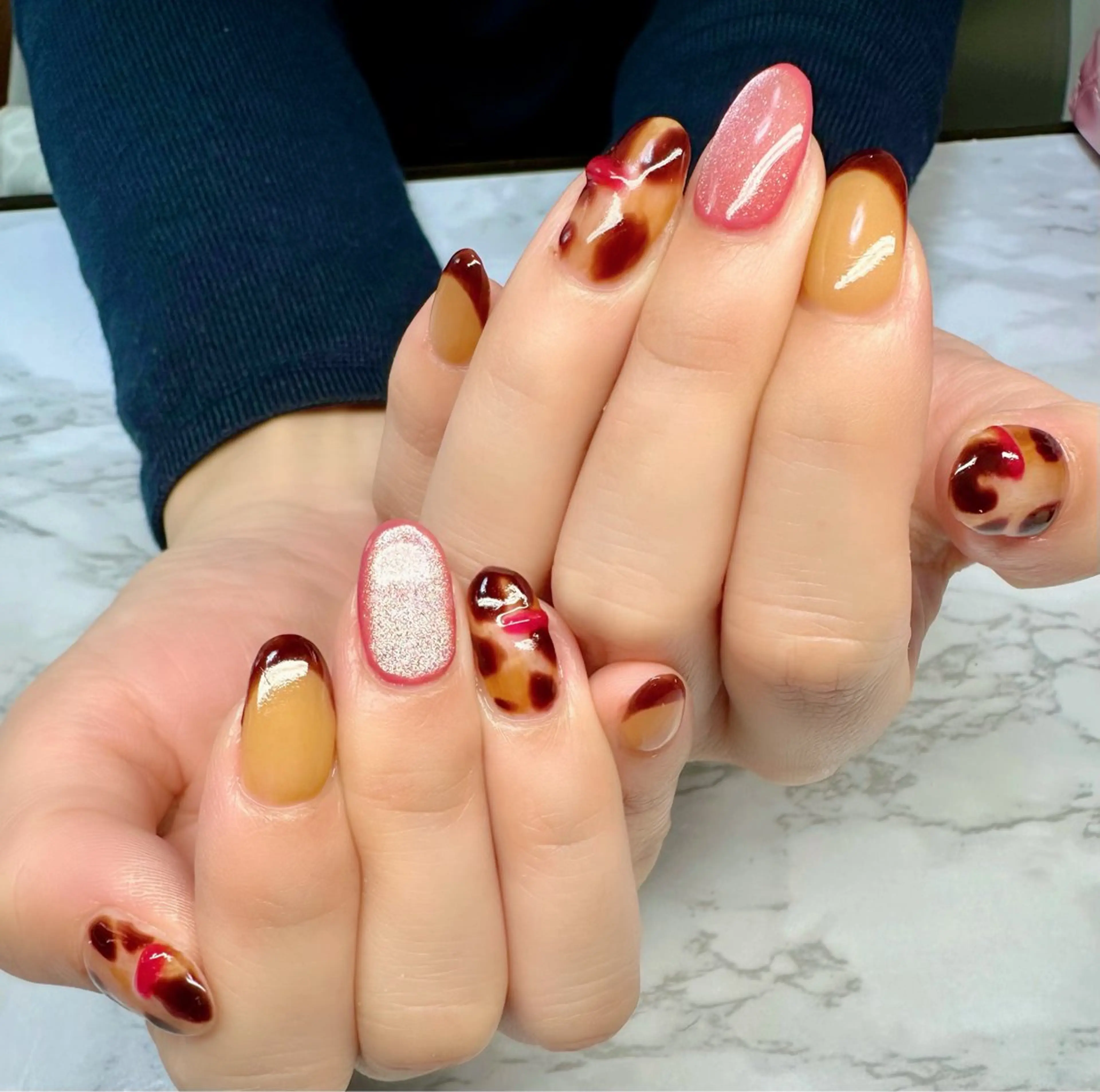ネイル アートネイル オーロラネイル マグネットネイル ミラーネイル ニュアンスネイル M.N_ nailのネイルデザイン