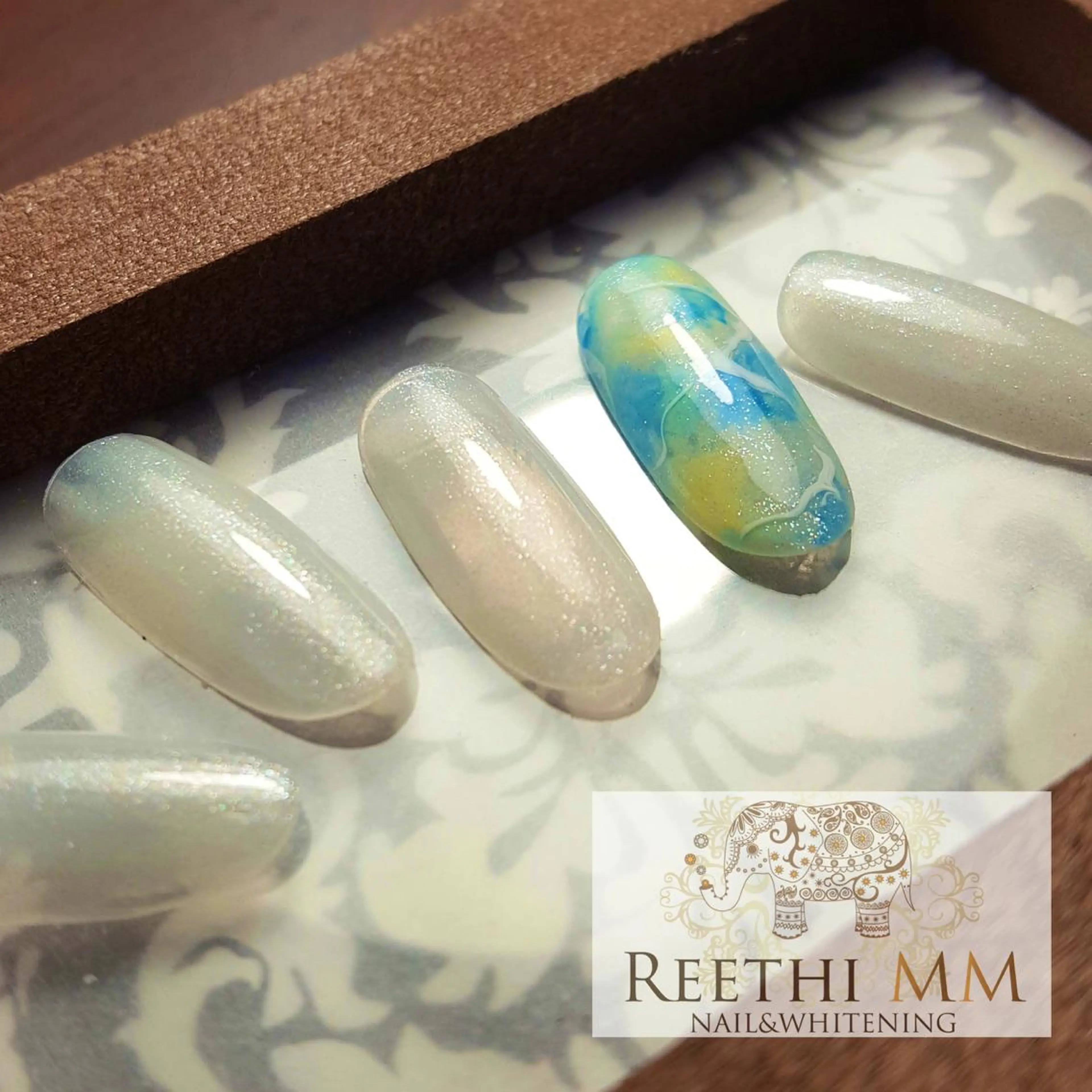 ネイル フットネイル ジェルネイル パラジェル ネイリスト riiisaのネイルデザイン