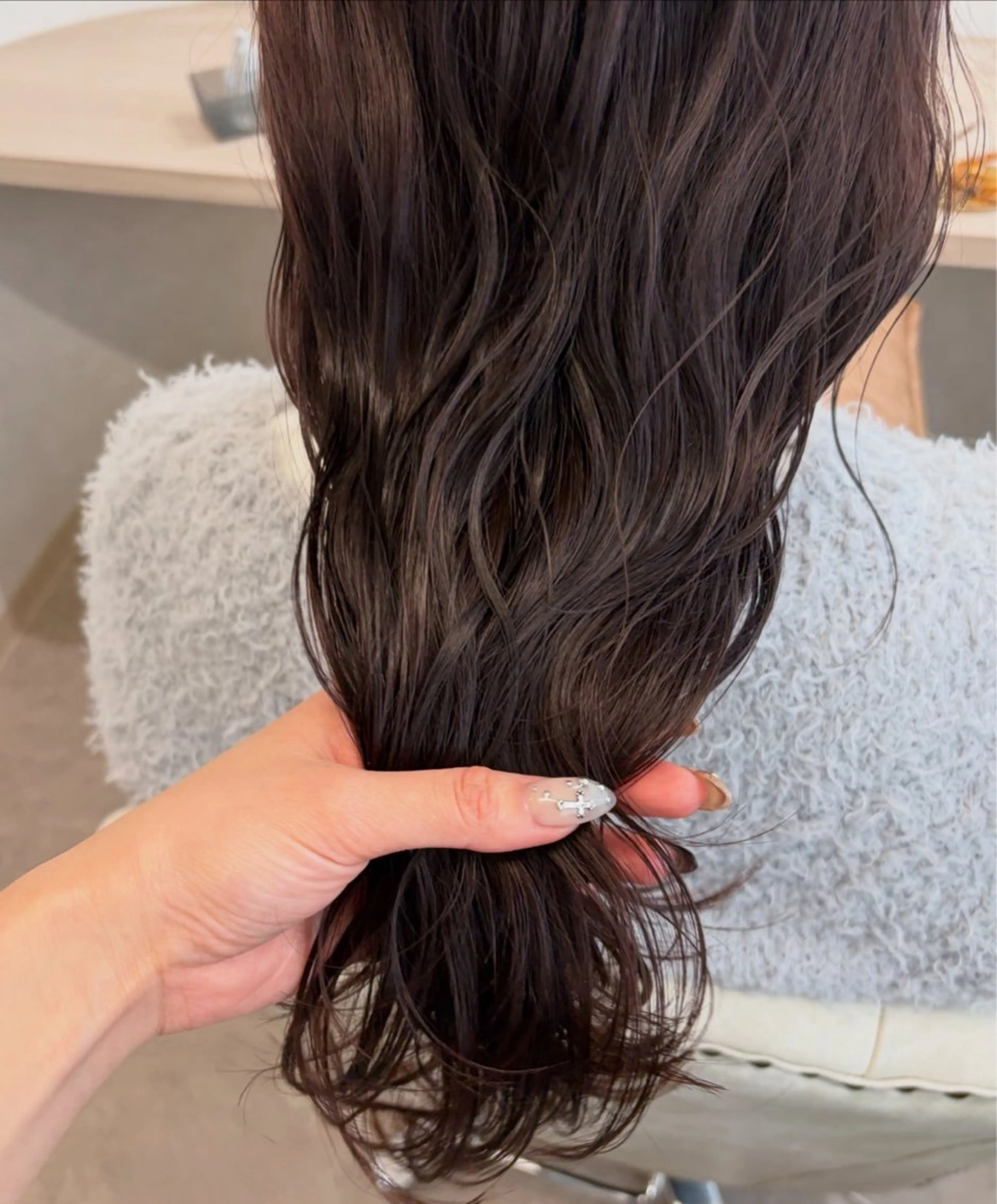 ロング ピンクブラウン カット ヘアカラー トリートメント stylist 倉本恋のヘアスタイル