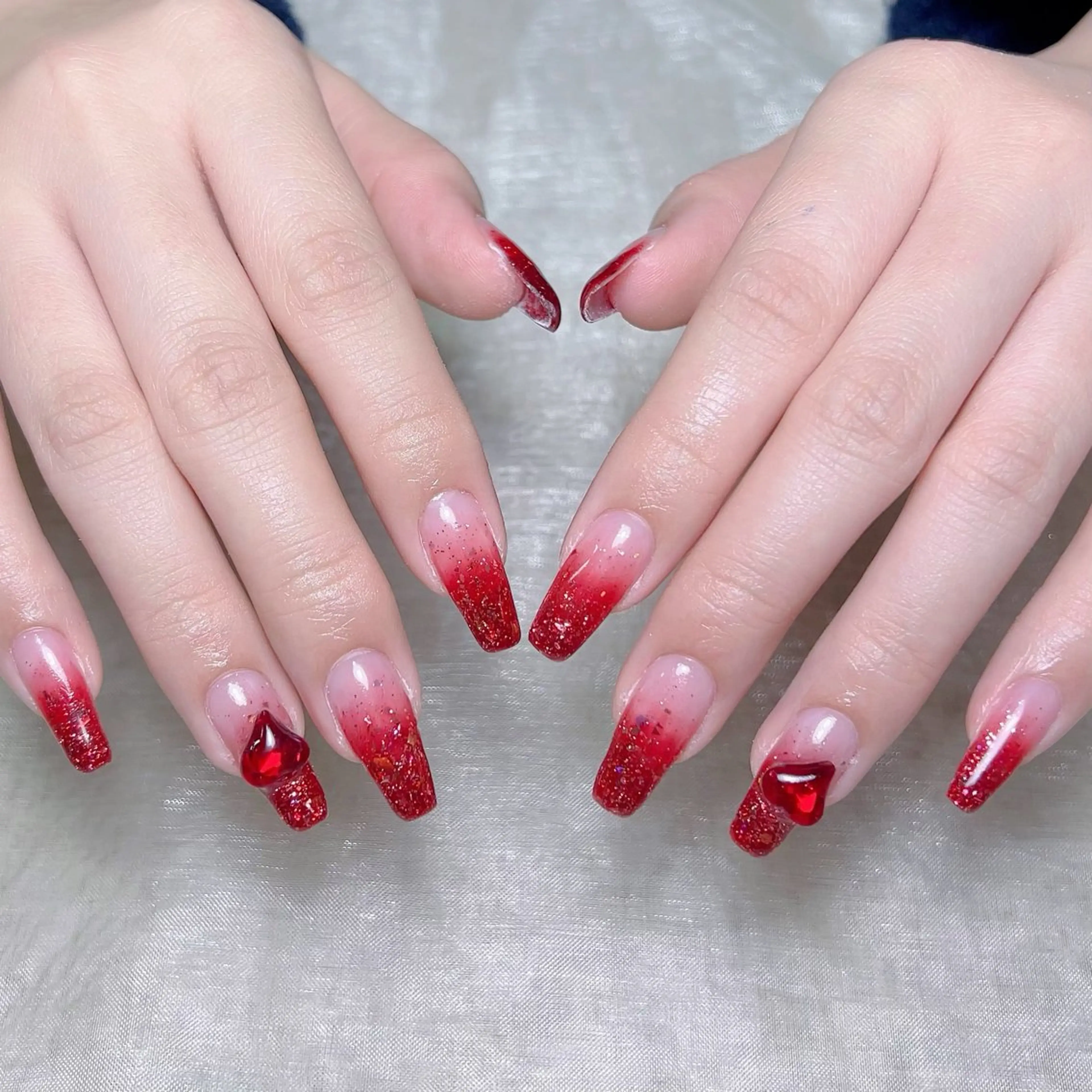 メンズ ネイル メンズ韓国風 アートネイル オーロラネイル ガーリー キラキラネイル Nail salon 木にいるのネイルデザイン