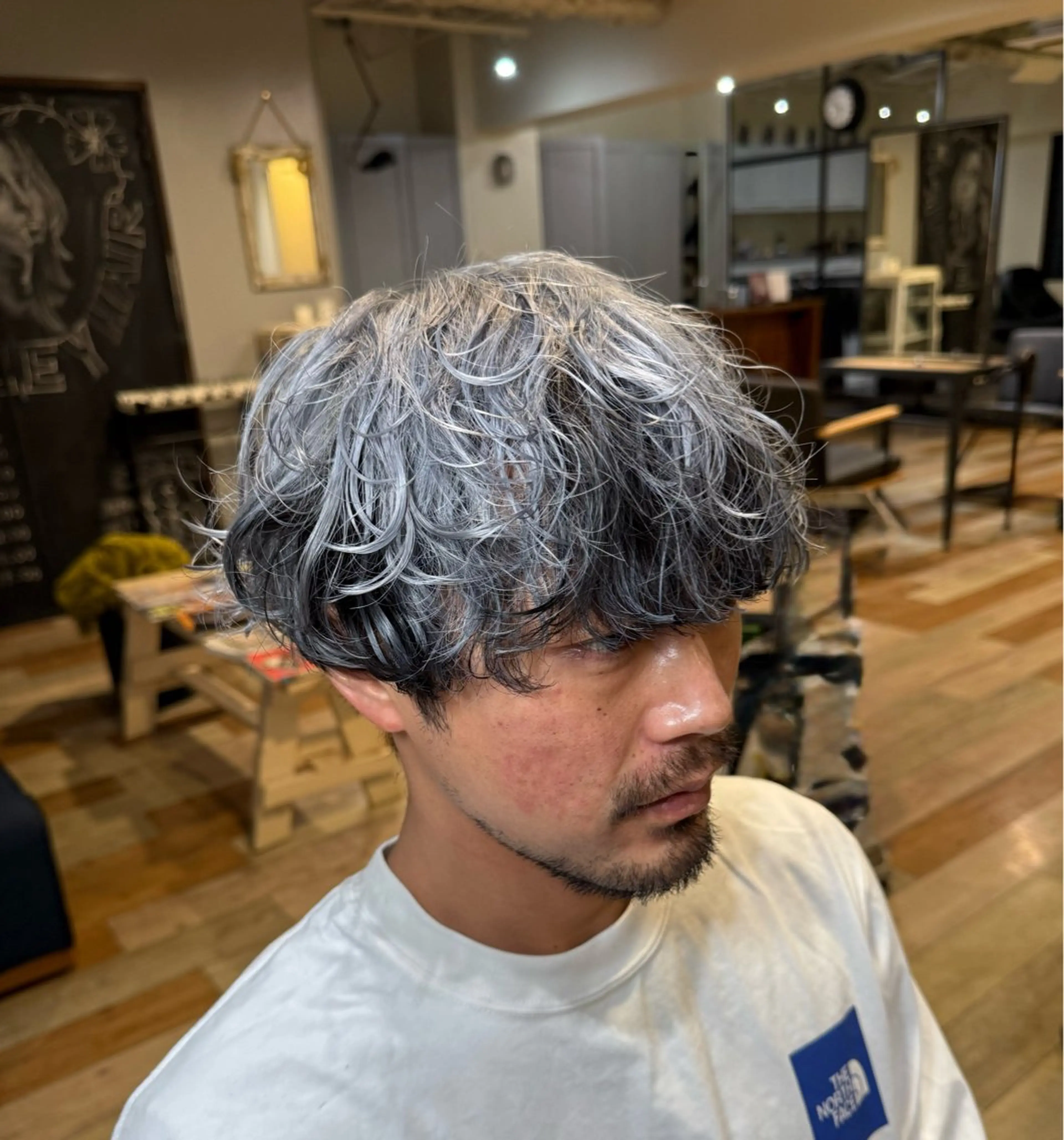 【✨️人気No.2✨️】 メンズカット+ケアブリーチ+ケアカラー💎の写真