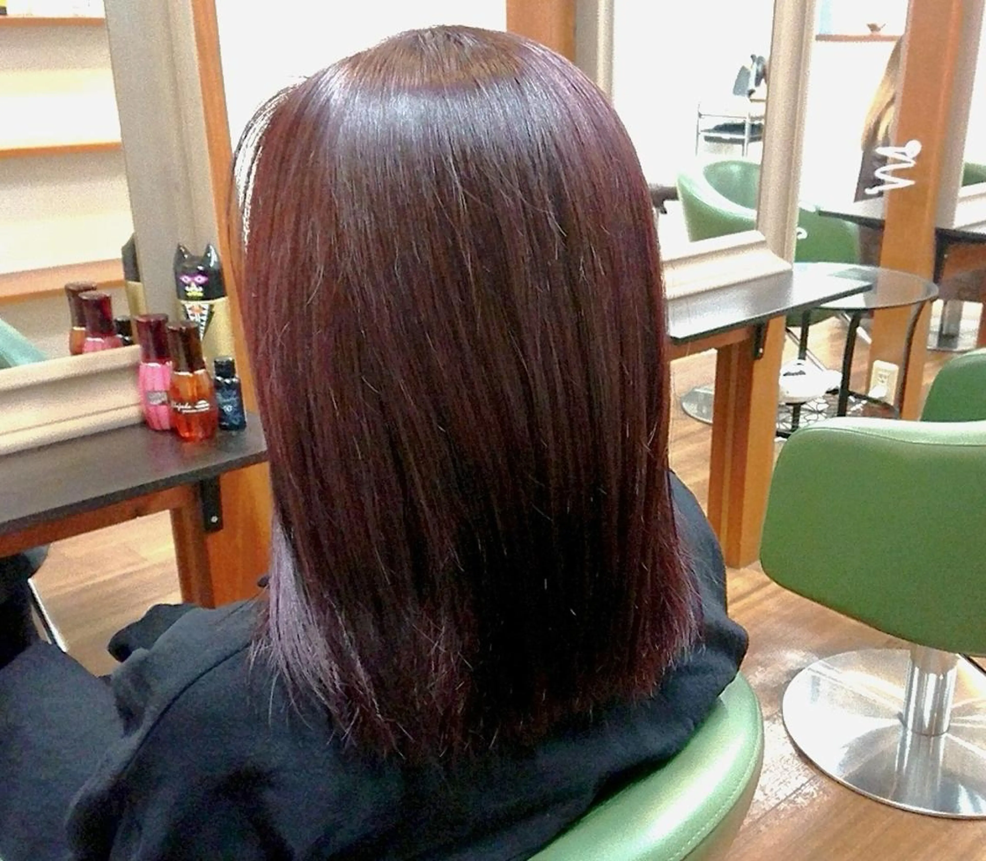 ミディアム パープルカラー ヘアカラー トリートメント 渡辺 康行のヘアスタイル