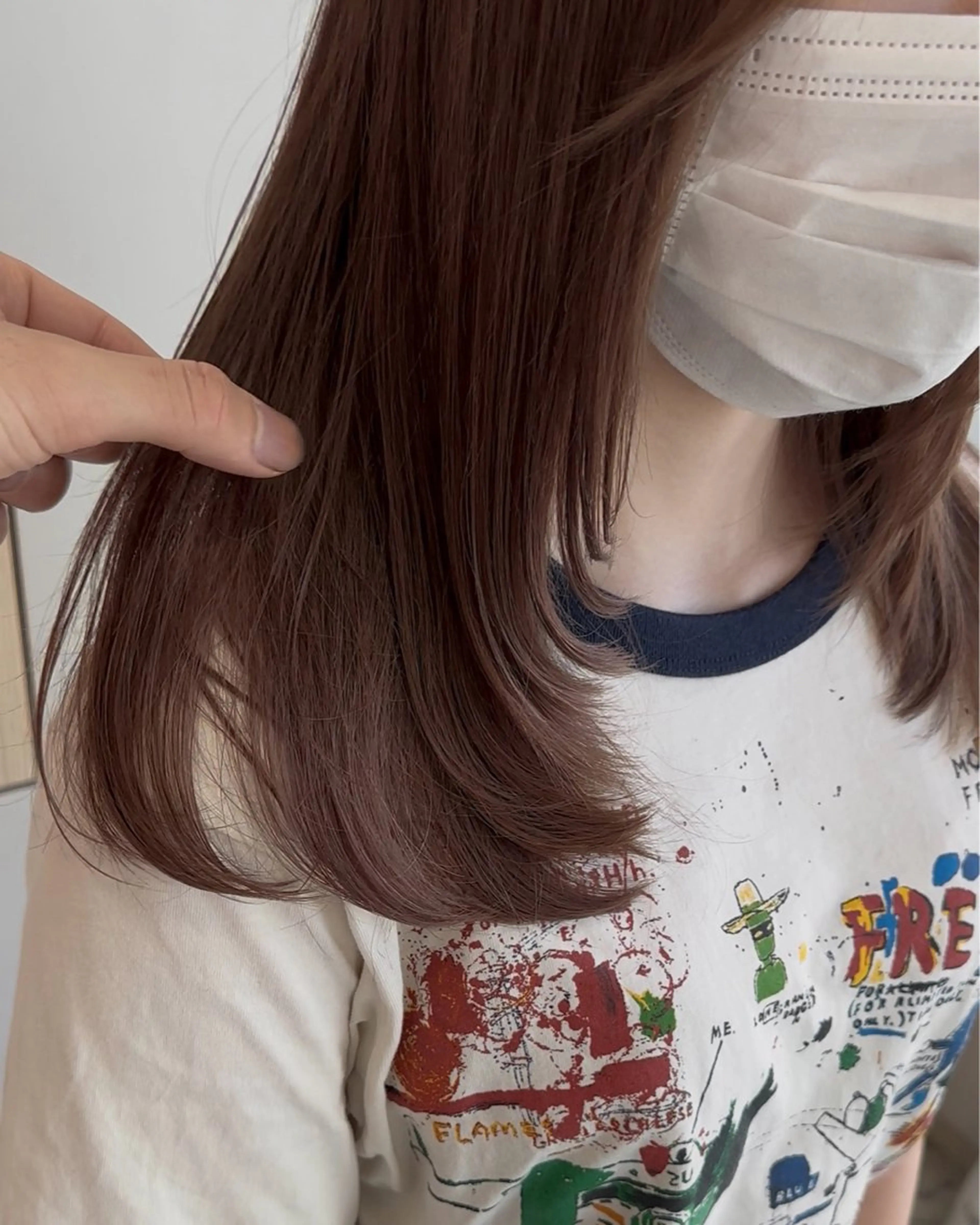 セミロング カラー 顔まわりレイヤー 顔周りカット レイヤーカット ヘアカラー 千秋 秀容のヘアスタイル