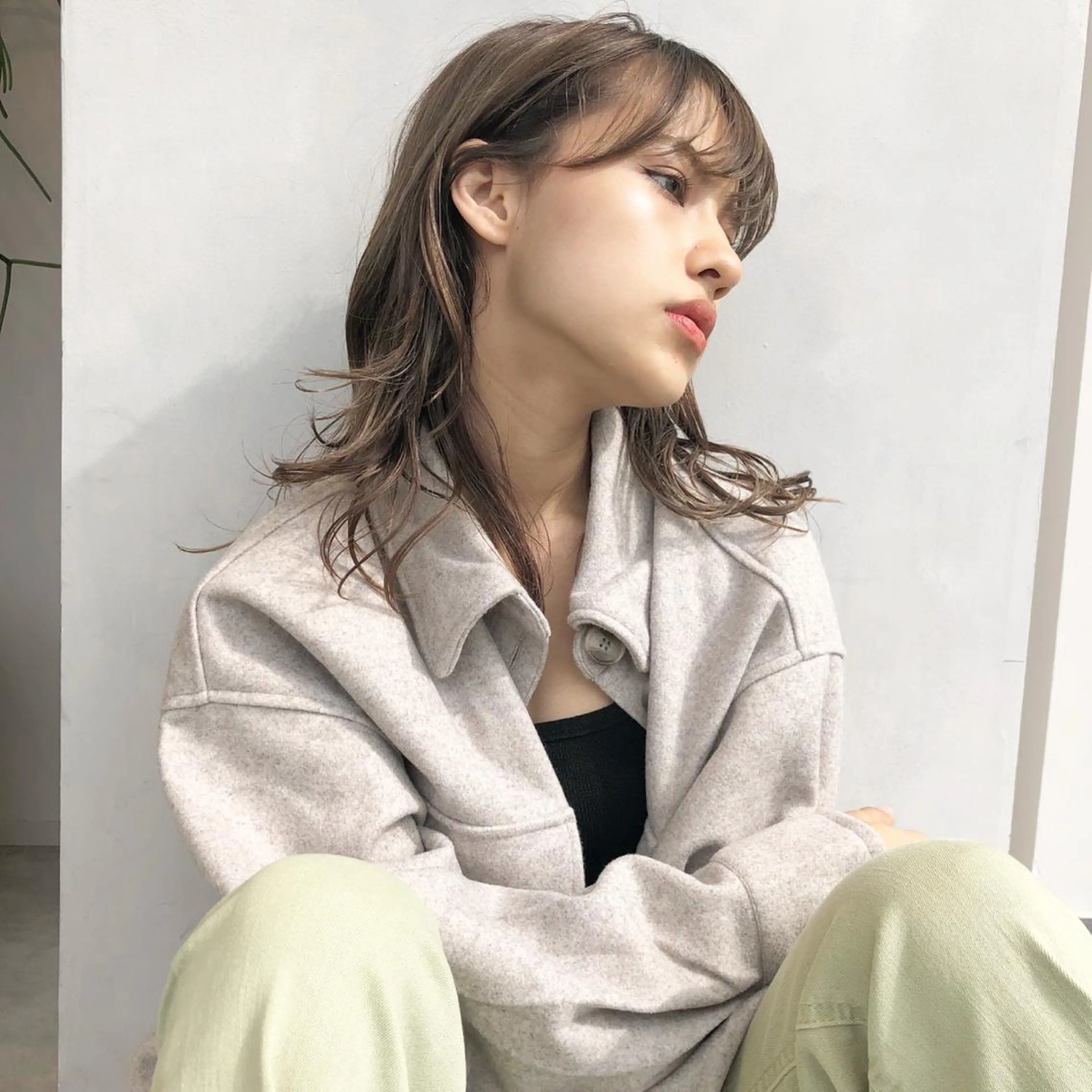 セミロング カラー ヘアアレンジ ハイライトカラー ハイトーンカラー ハイライト レイヤーカット シースルーバング カット ヘアカラー 🌸ハイトーン 新田　廉 🌸のヘアスタイル