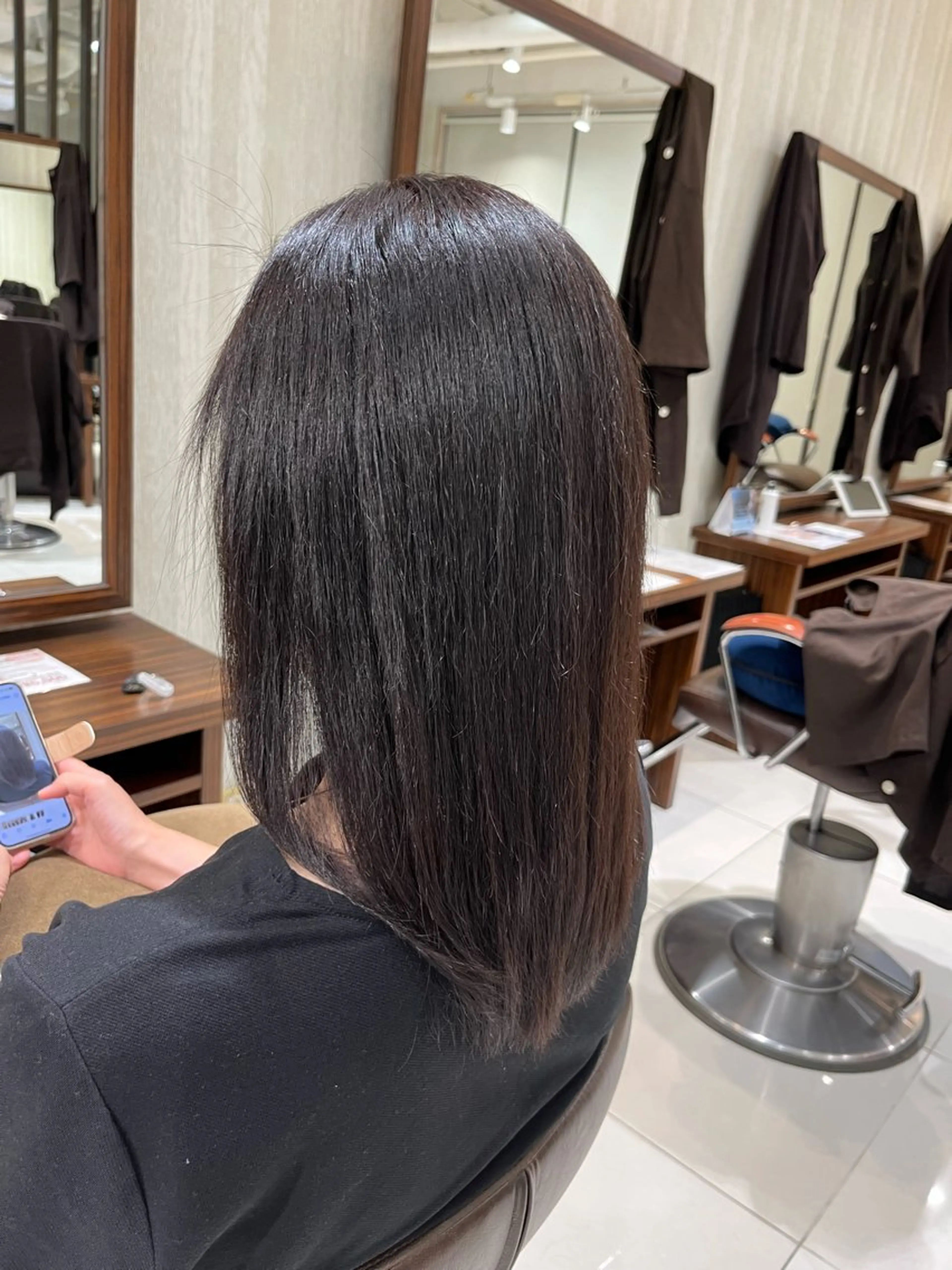 カラー 吉松 舞夏のヘアスタイル