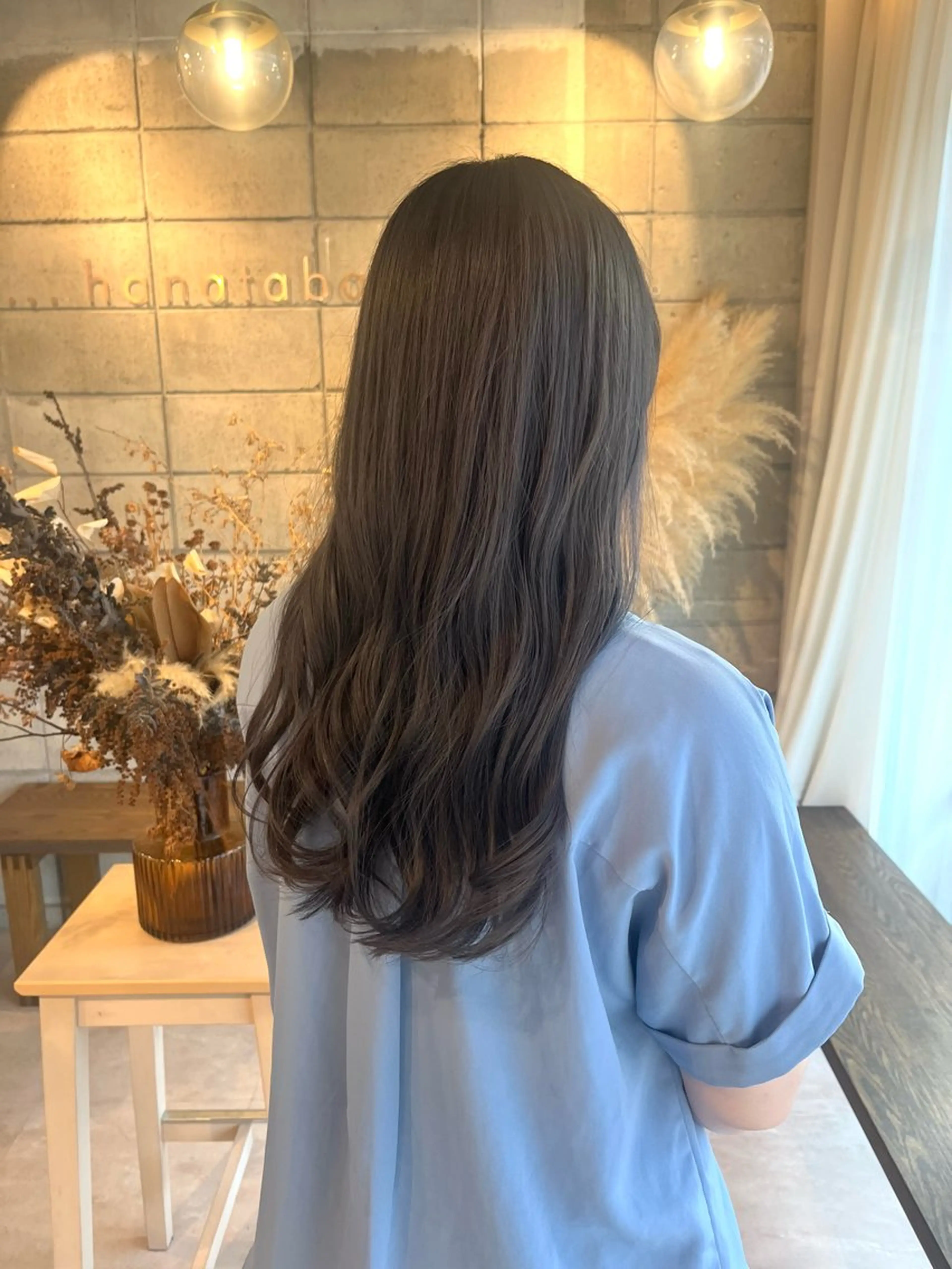 ロング カラー ブリーチ 透明感カラー グレージュ ヘアカラー トリートメント 椙山 沙南子のヘアスタイル