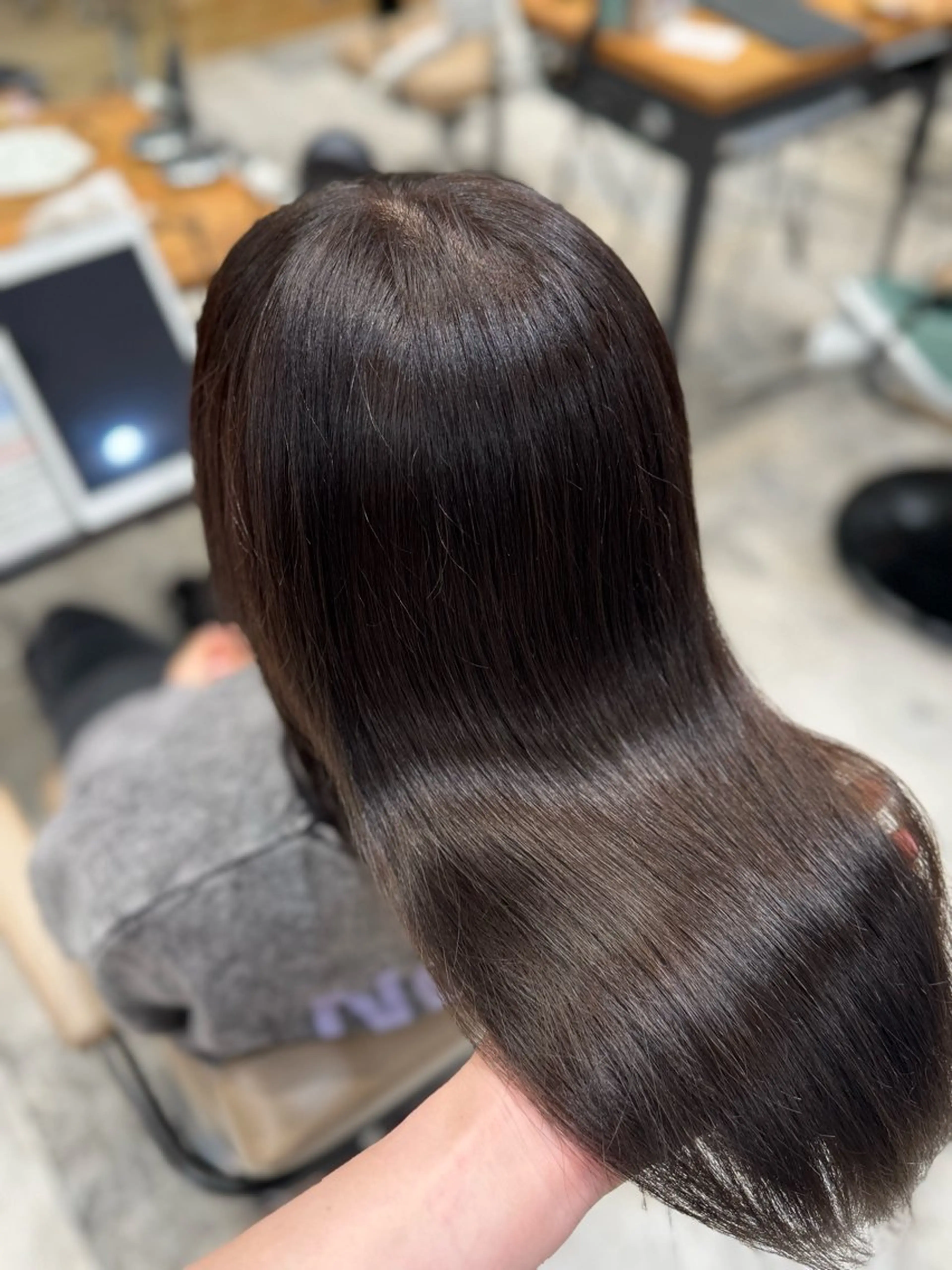セミロング カラー セミロングパーマ ベージュカラー ブラウンカラー ブラウンベージュ イルミナカラー ヘアカラー トリートメント 新宿透明感カラー 髪質改善/吉川怜奈のヘアスタイル