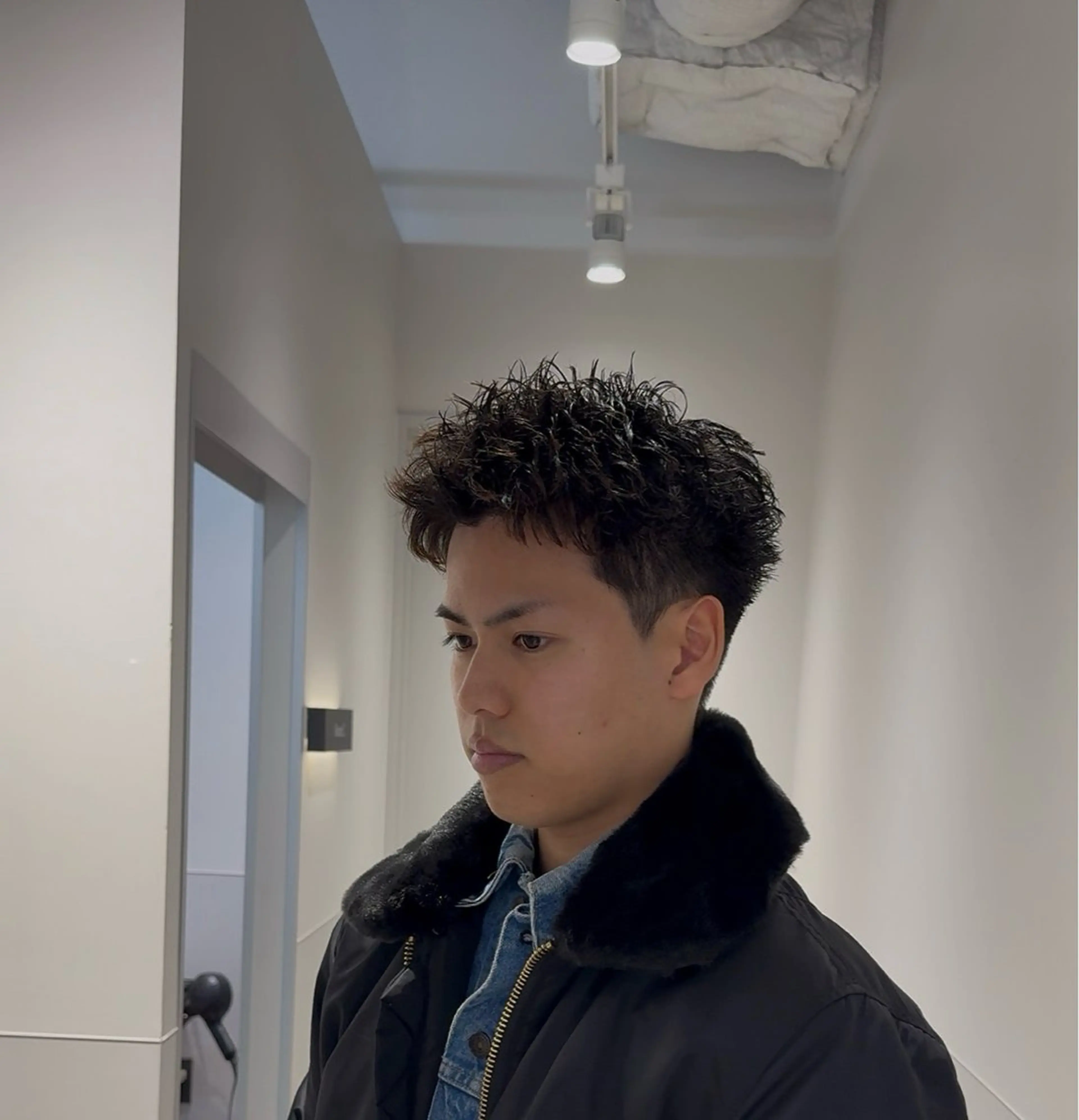 パーマ メンズ カット パーマ SALOWIN梅田茶屋町North店所属・岡田/メンズ特化/パ ーマ&ショートのプロのヘアスタイル