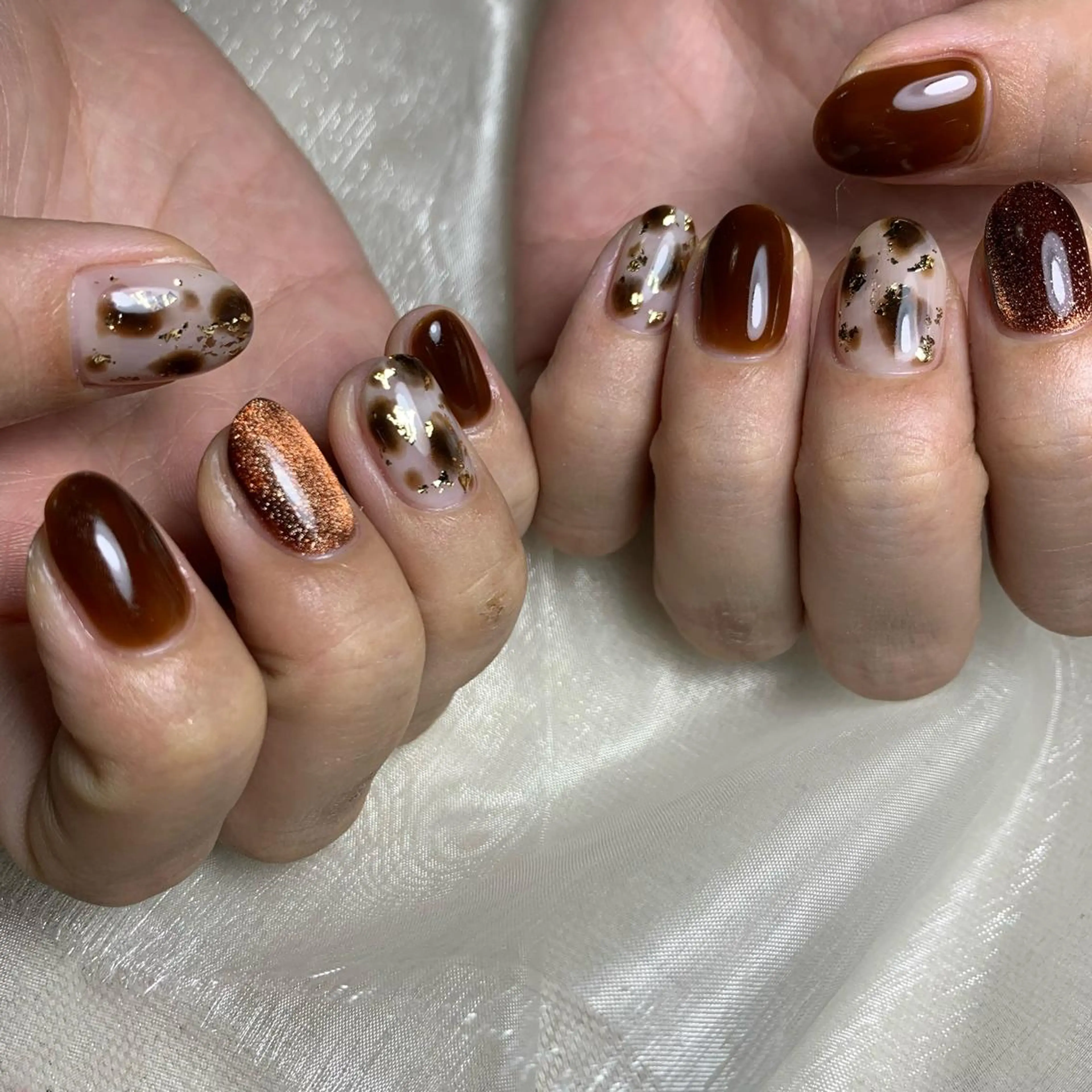 ネイル repos~ルポ~所属・里見 麗のネイルデザイン