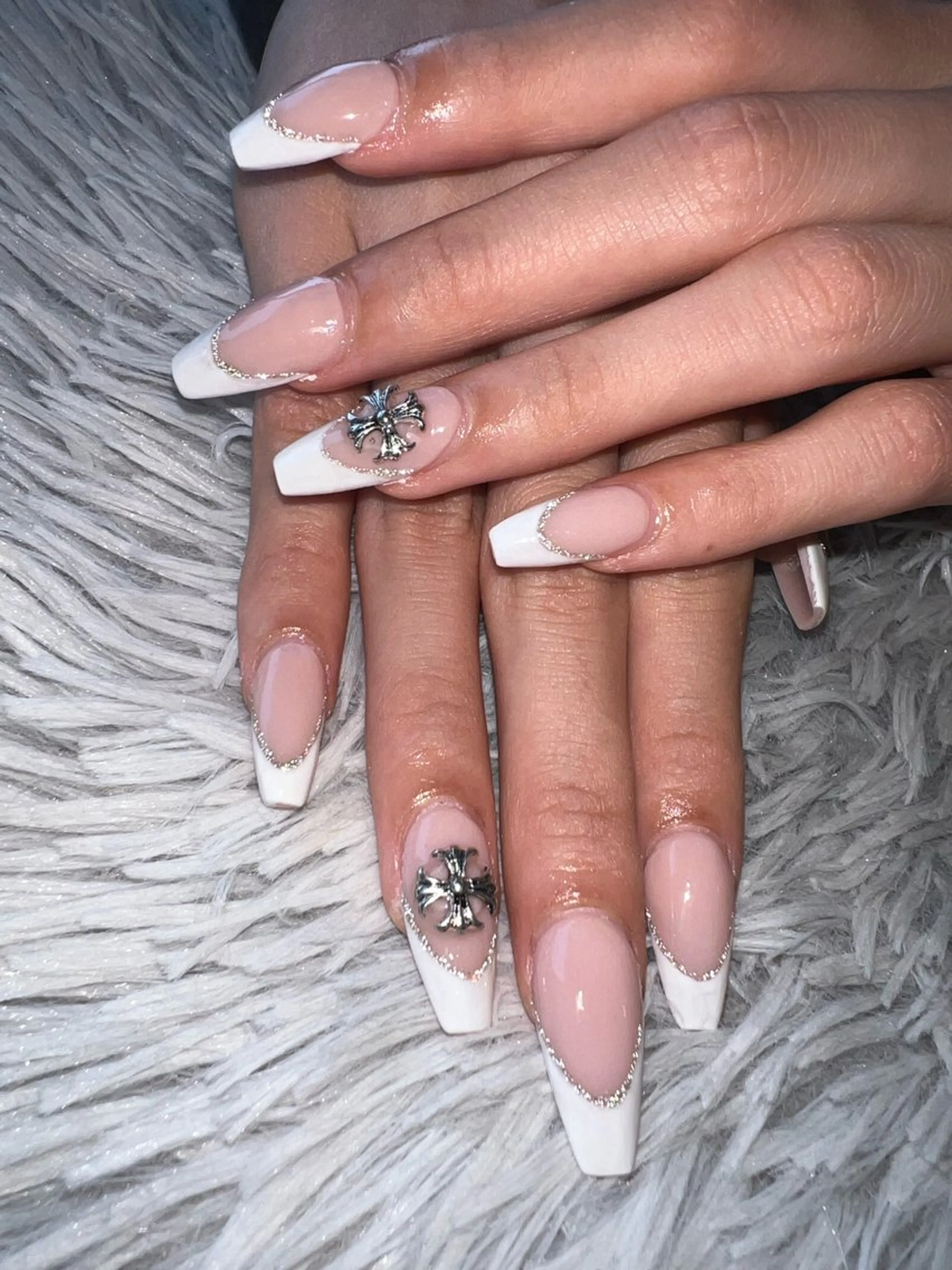 ネイル フレンチネイル スカルプネイル ハンドネイル シェヌネイル JURAのネイルデザイン