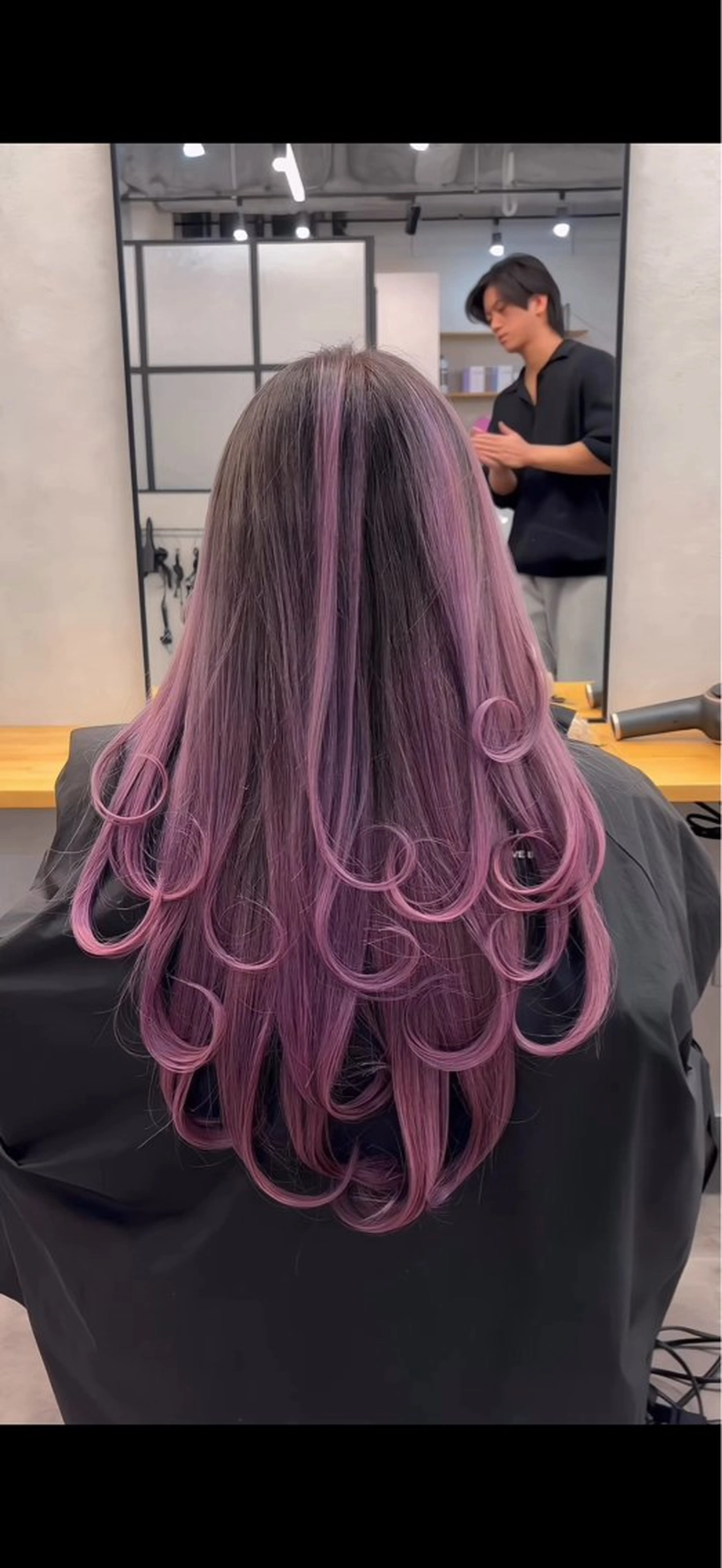 ロング カラー バレイヤージュ ハイトーンカラー ピンクカラー レイヤーカット ヘアカラー 🌟心斎橋レイヤー 艶ハイトーン/ウルフのその他イメージ