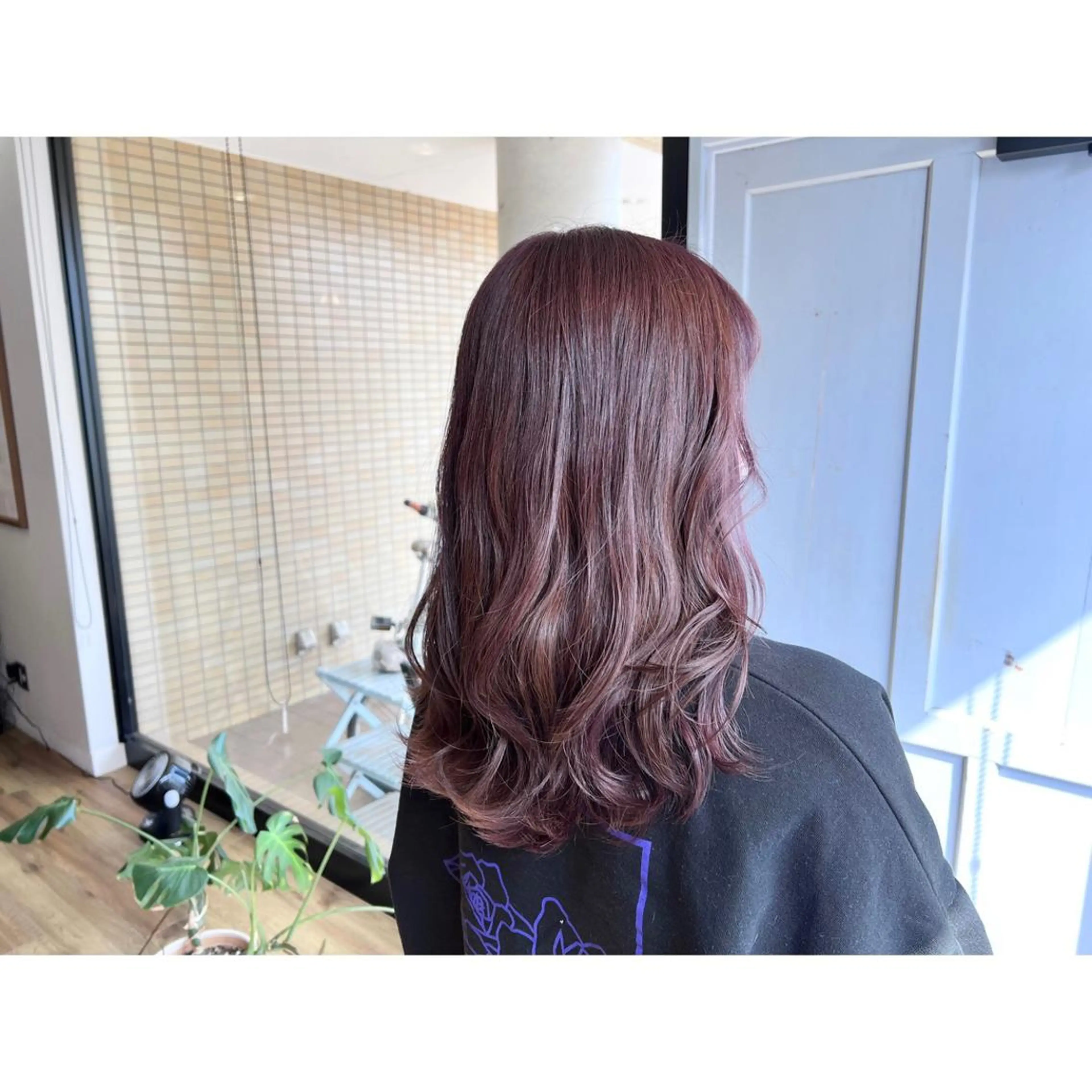 ロング カラー ピンクカラー バイオレットカラー ヘアカラー トリートメント ツキダテ ユイのヘアスタイル