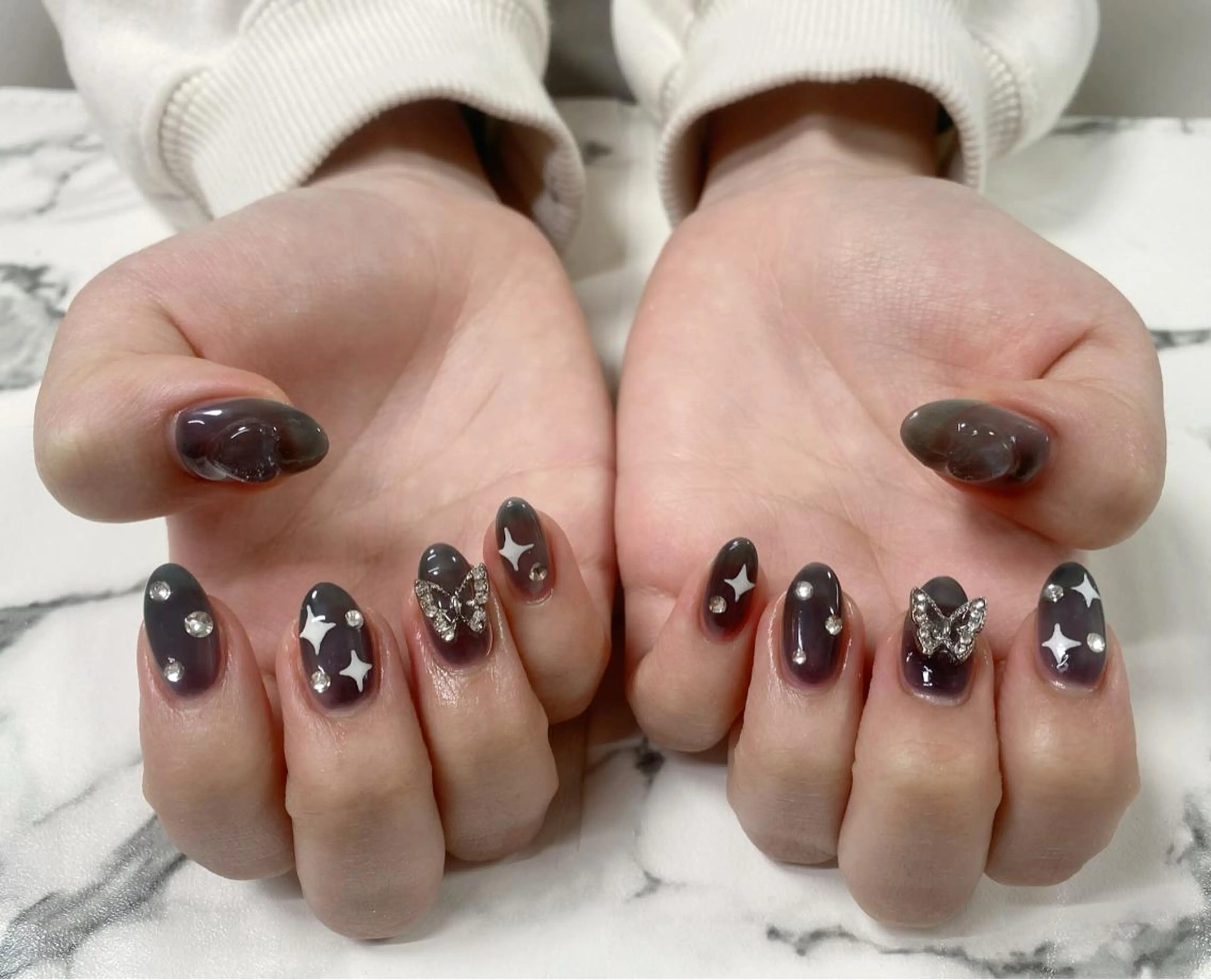 ロング カラー ネイル Q Free nailsのネイルデザイン