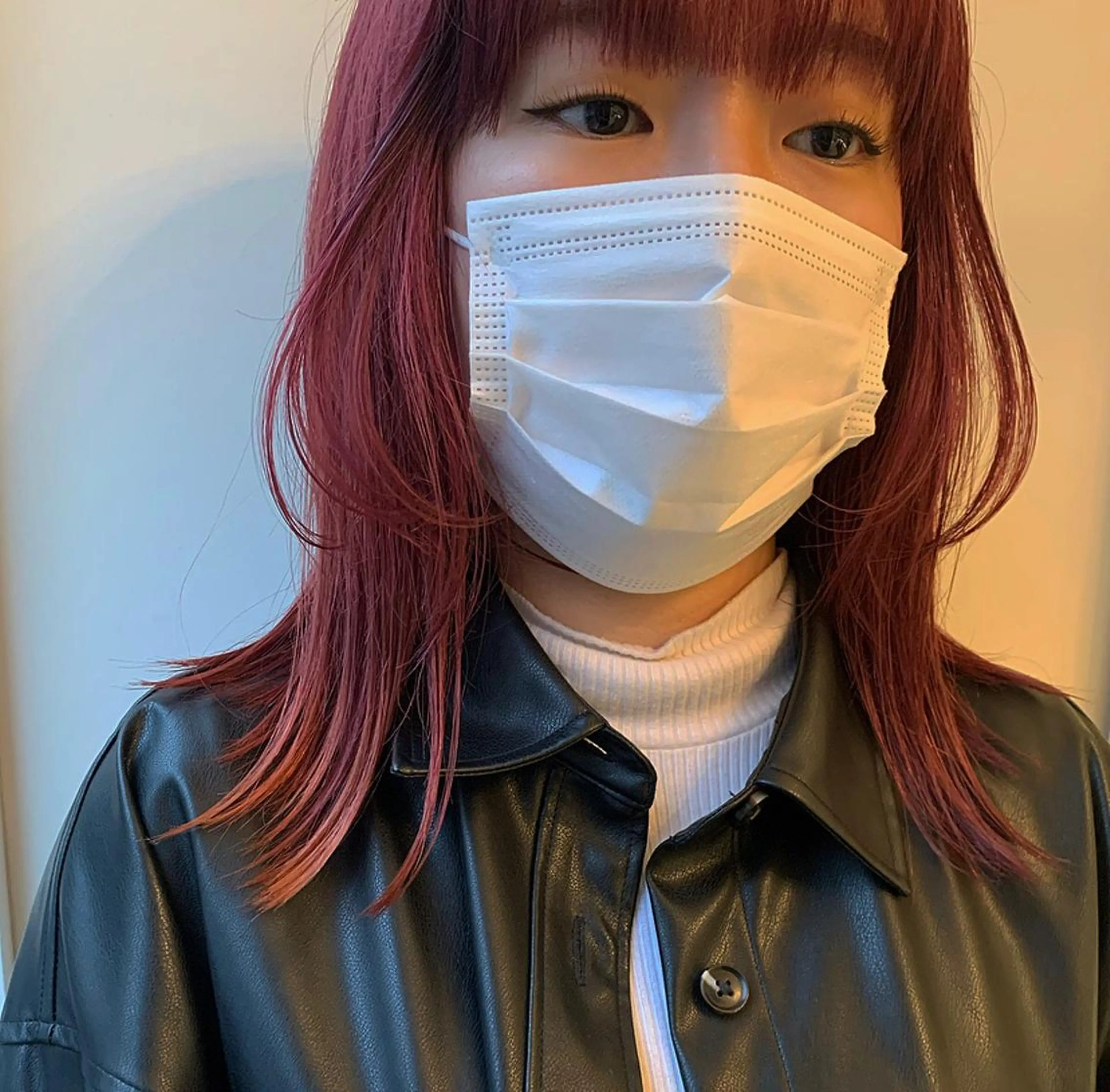 ミディアム Authen. soraのヘアスタイル