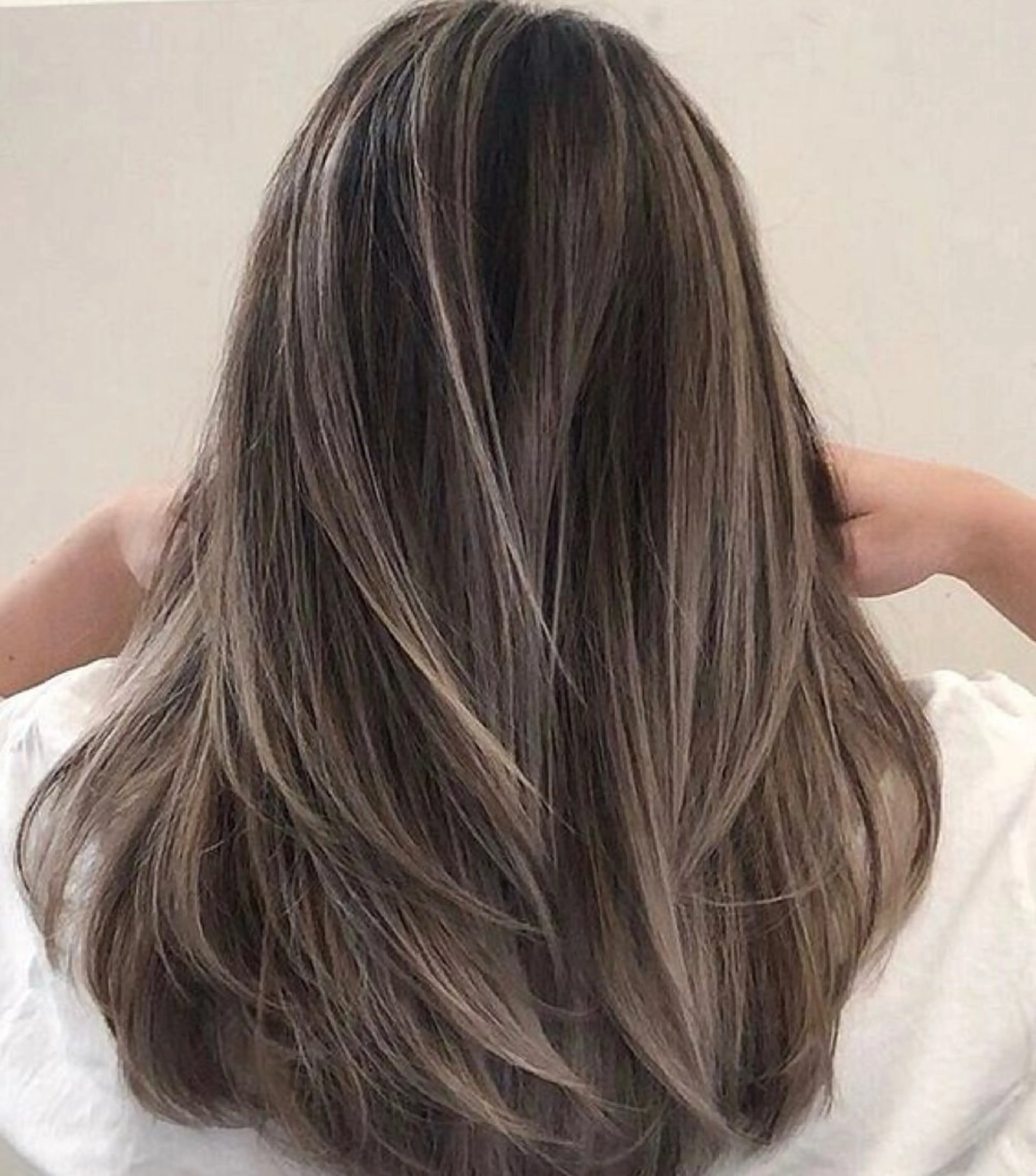 カラー 🌟デザインカラー 久保悠那のヘアスタイル