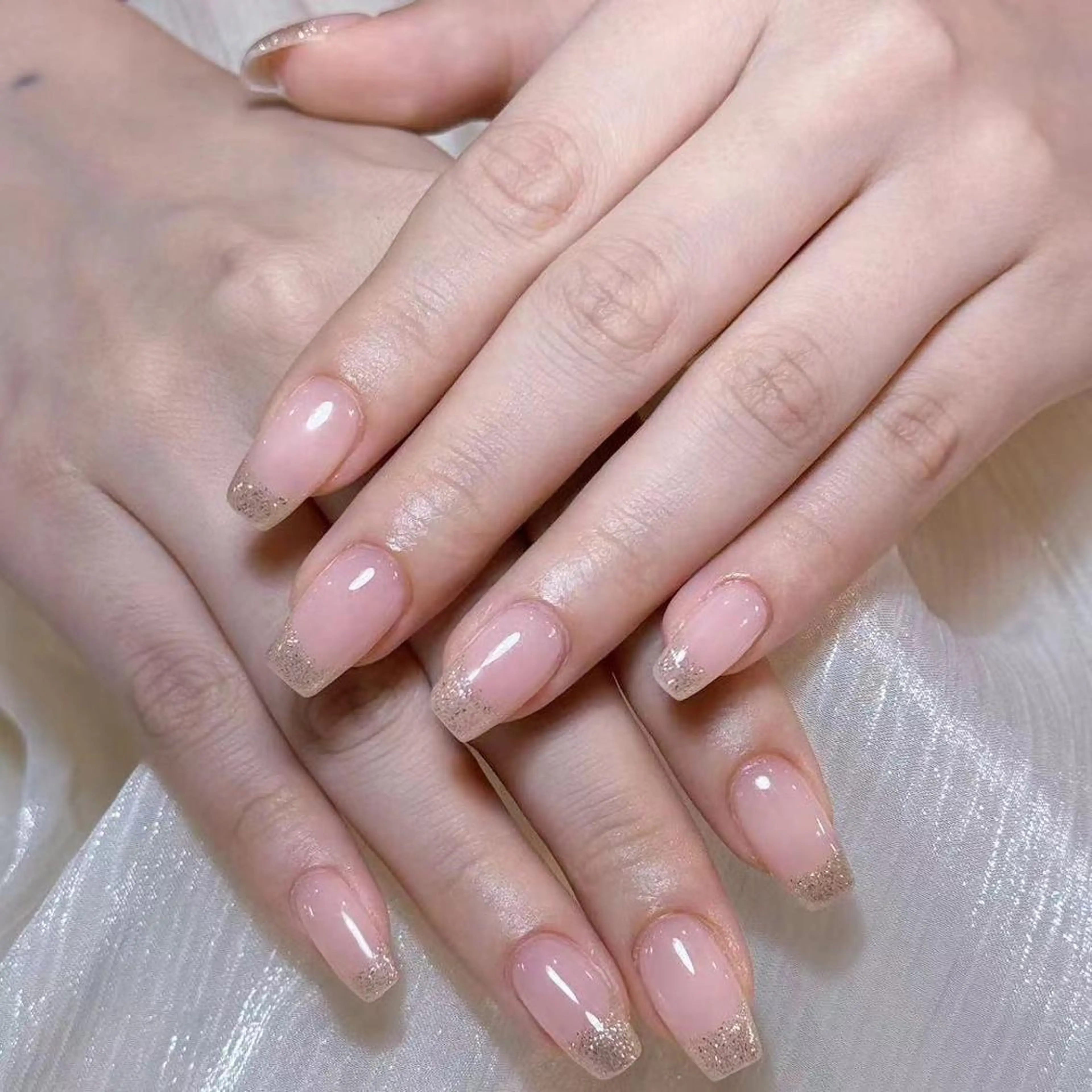 ネイル アートネイル オーロラネイル ガーリー キラキラネイル 韓国ネイル ハンドネイル DIAMOND 💦のネイルデザイン