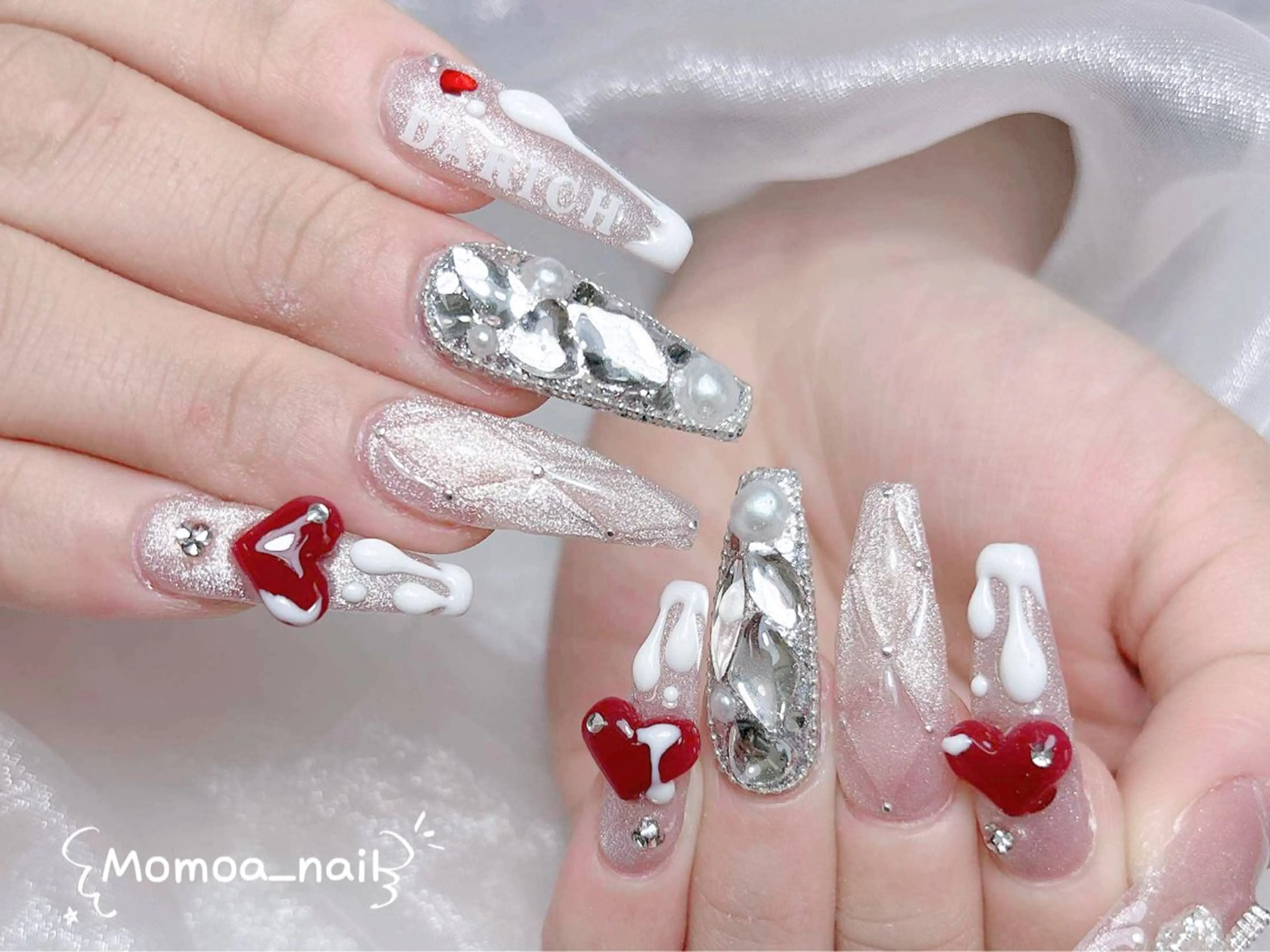 ネイル 成人式 ロングネイル マグネットネイル 大理石ネイル(マーブル) 持ち込み ハンドネイル MoMoA Nail ネイル長さ出し専門店のネイルデザイン