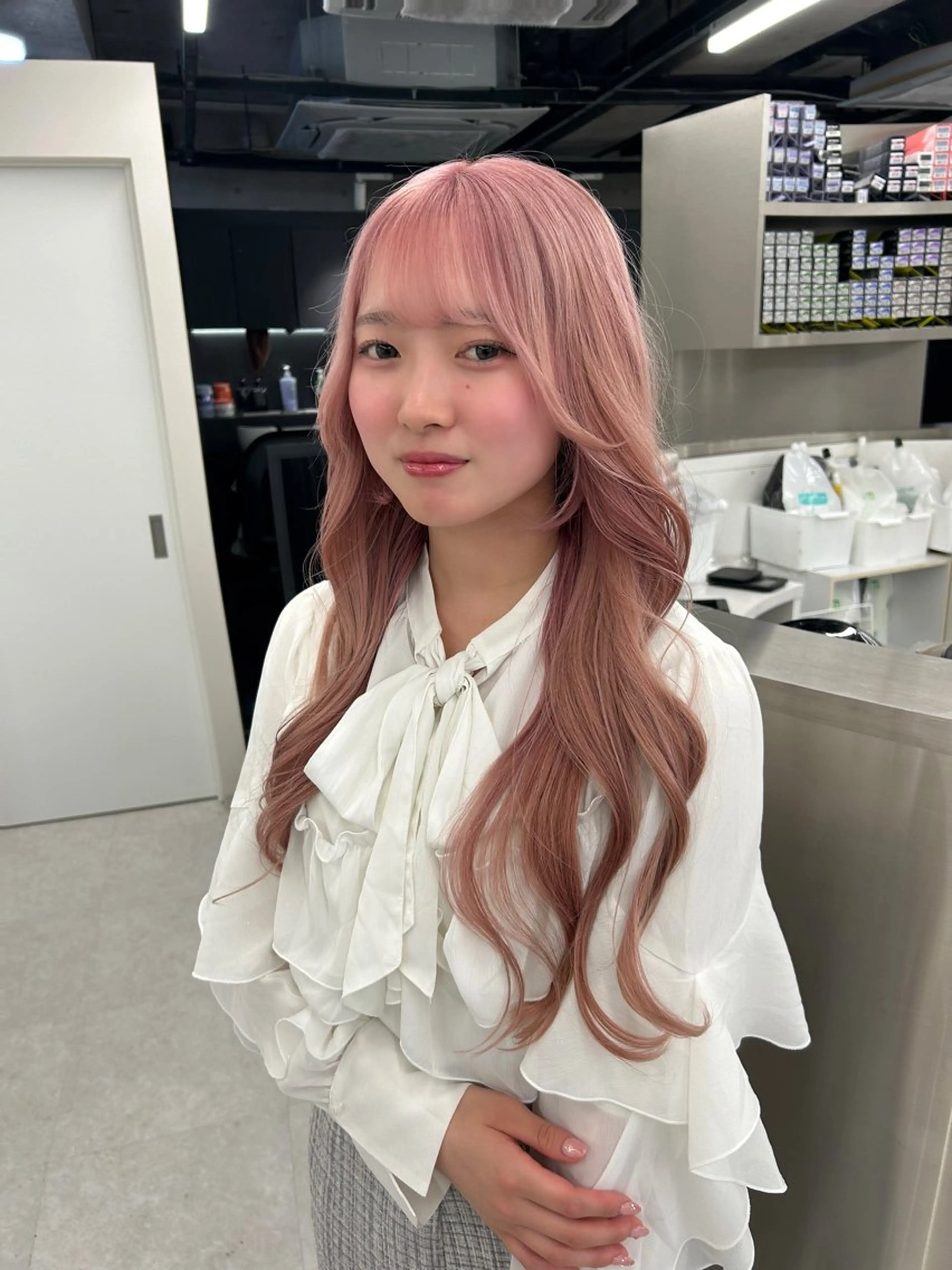 ロング カラー ヘアカラー CYM【シィム】所属・カラー/エクステ 🤍ルナのヘアスタイル