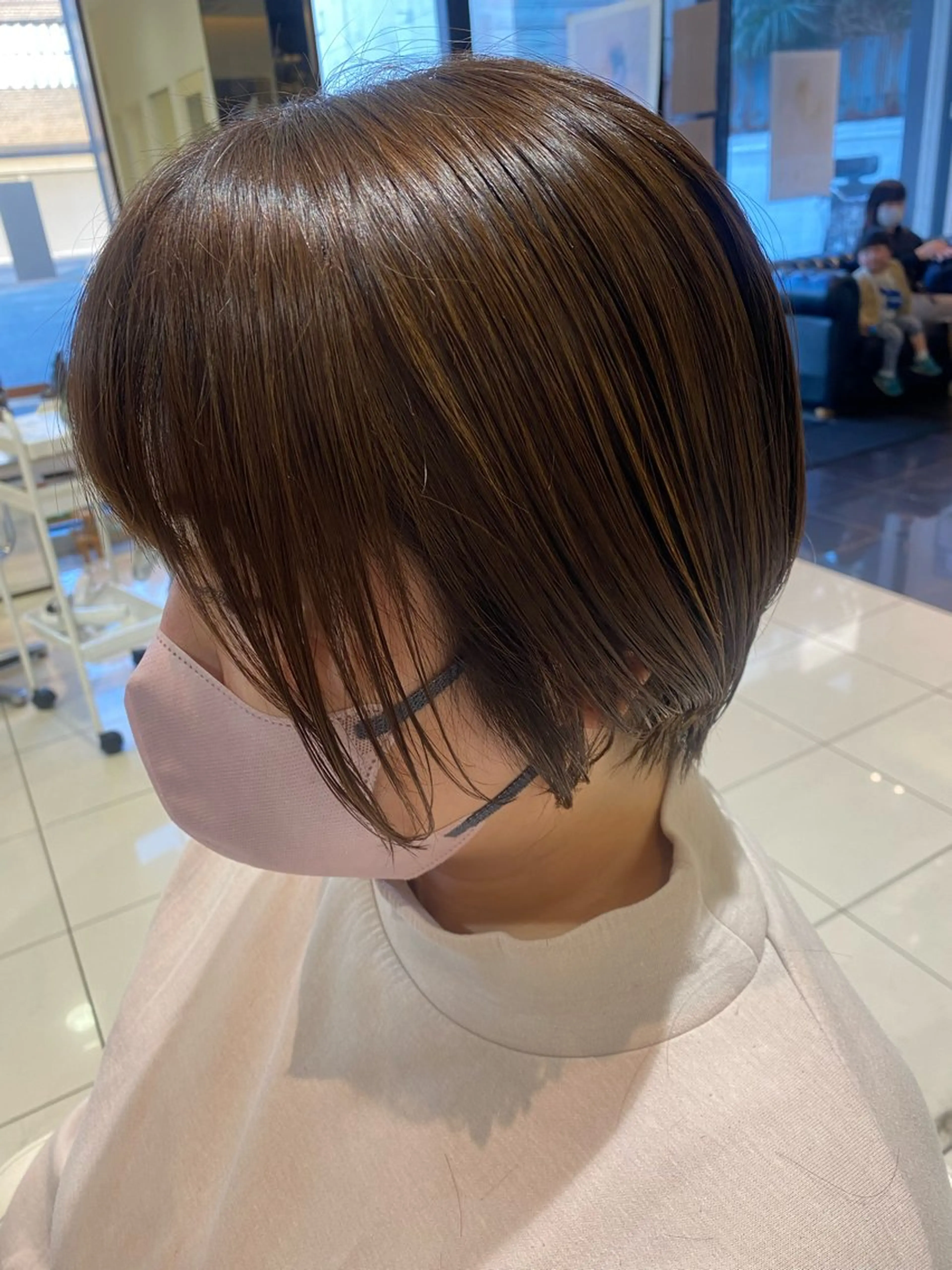 ショート アッシュ くびれヘア ショートヘア 内山 歩美のヘアスタイル