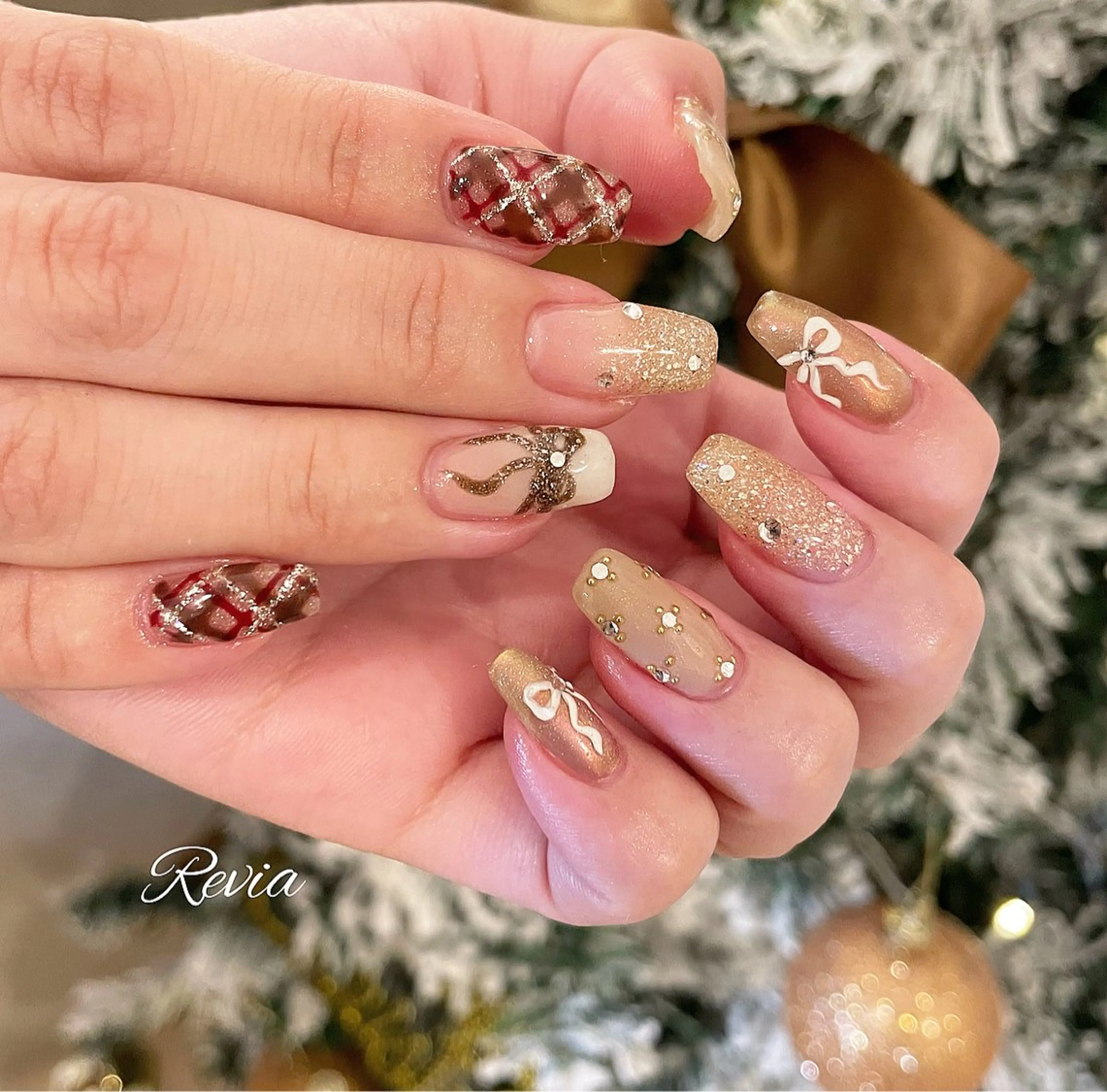 ネイル ハンドネイル revia所属・ERI Nailistのネイルデザイン