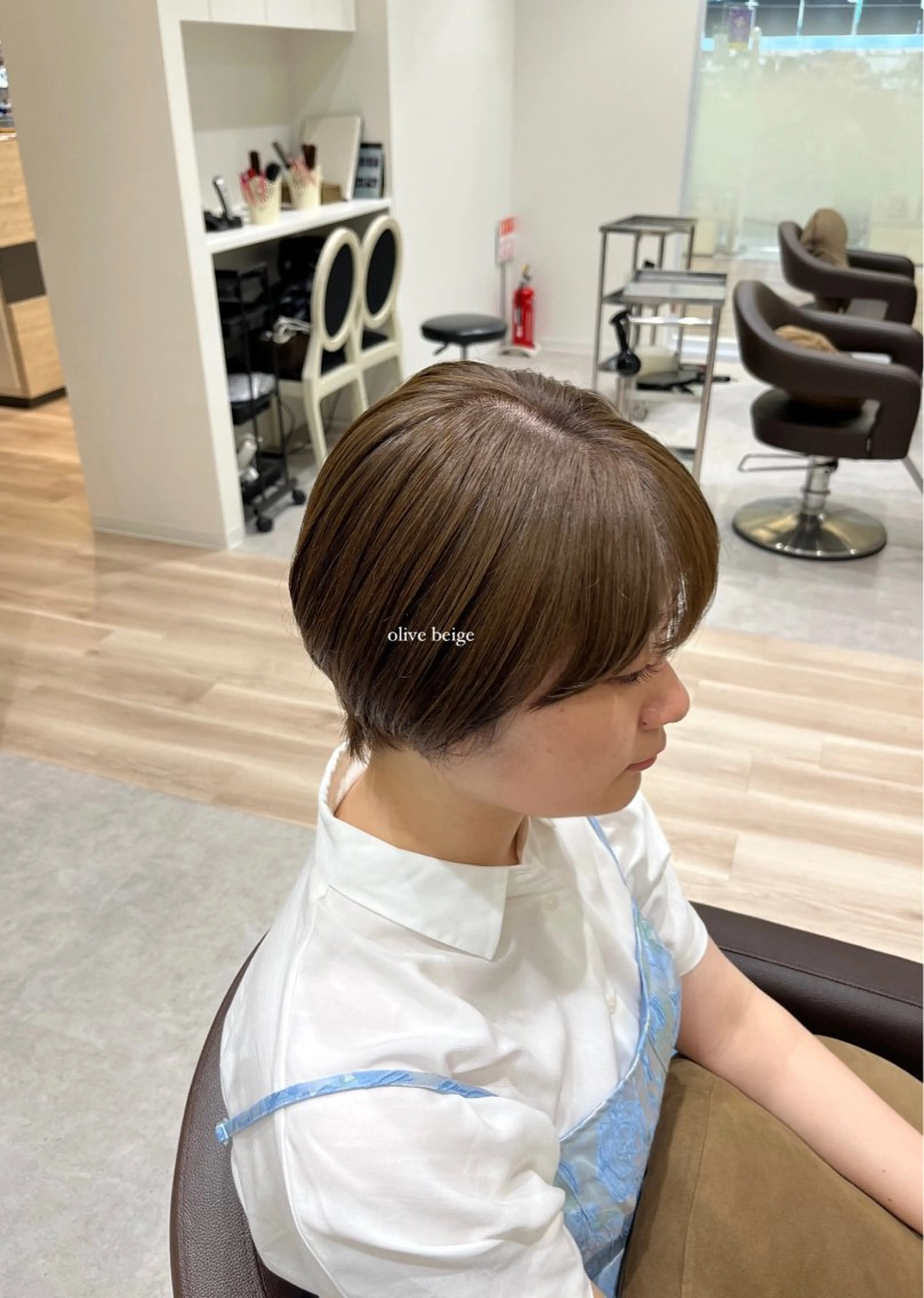 ショート カラー 大野 桃果のヘアスタイル