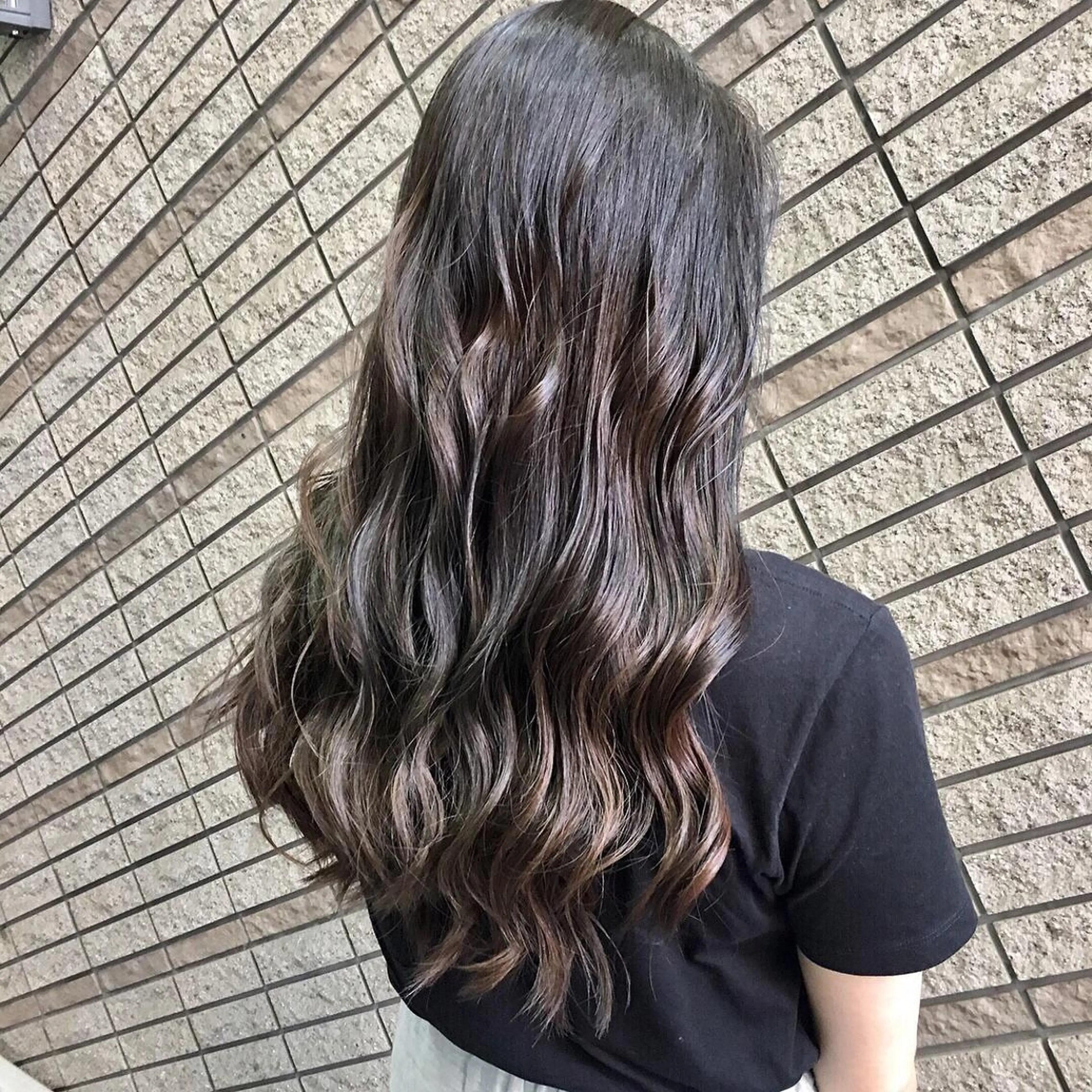 ロング ハイライト 大山 晃介のヘアスタイル