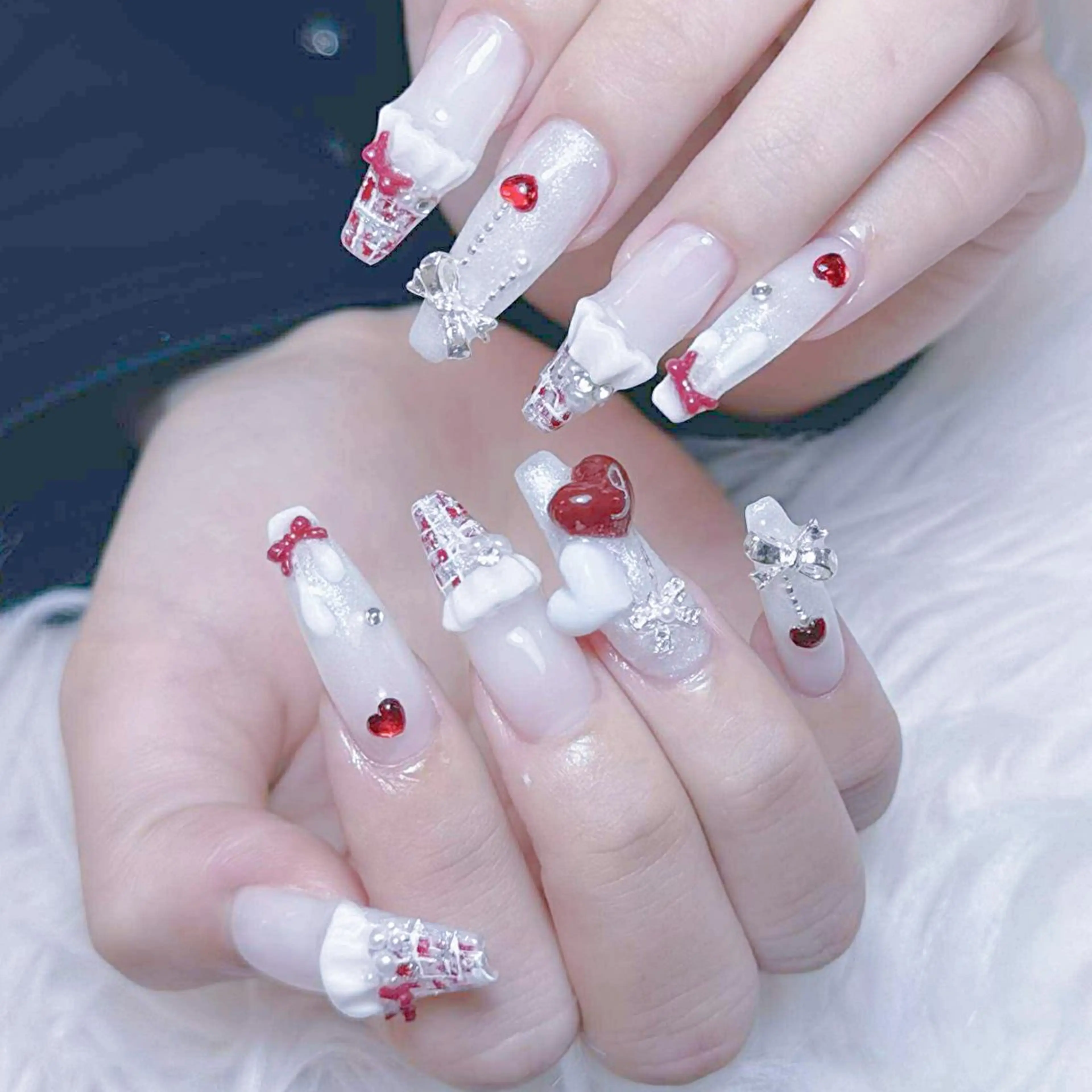 ネイル ハンドネイル ミン ゴテゴテネイルのネイルデザイン