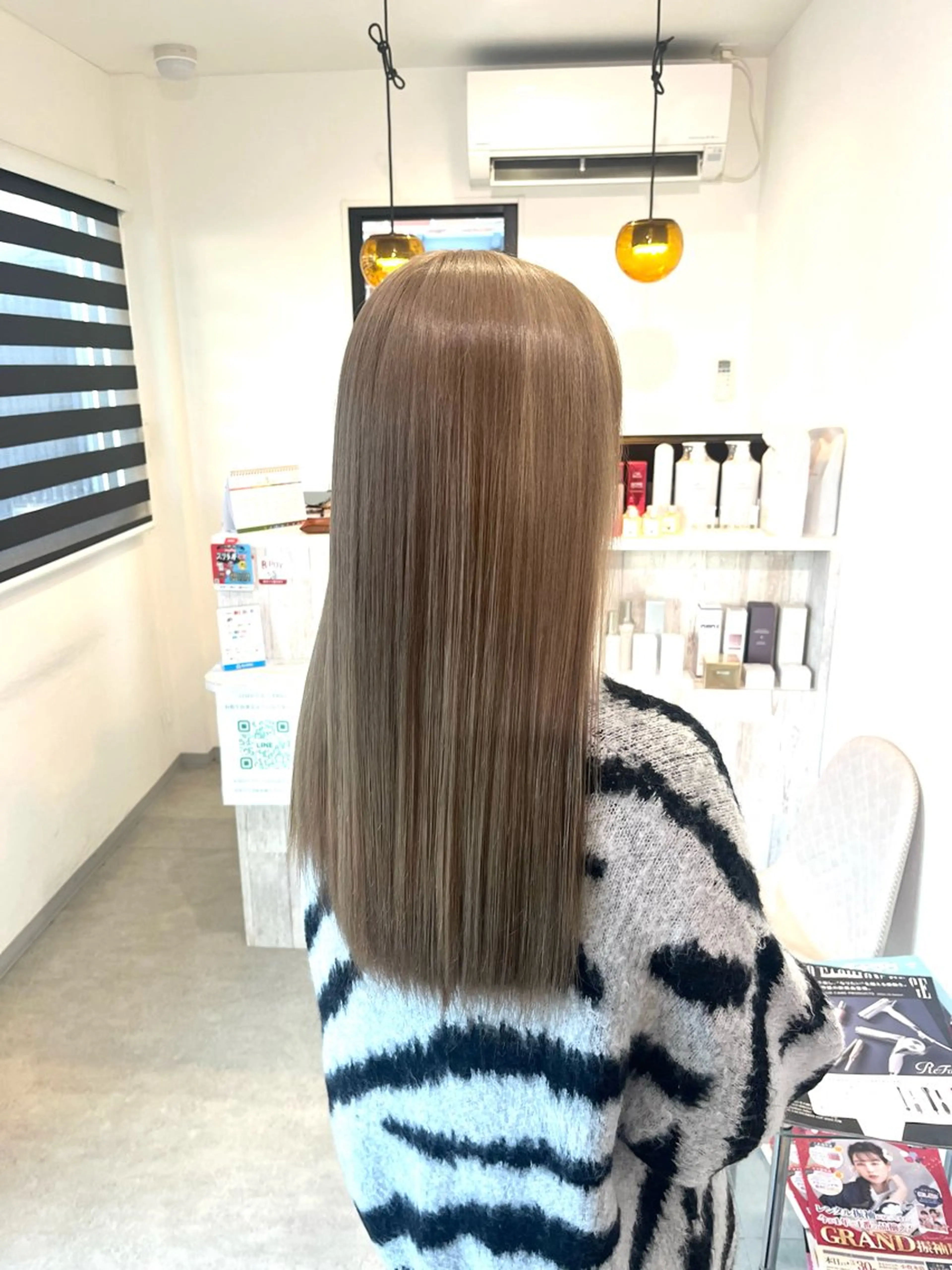 ロング カラー イロアイヘアー Renのヘアスタイル