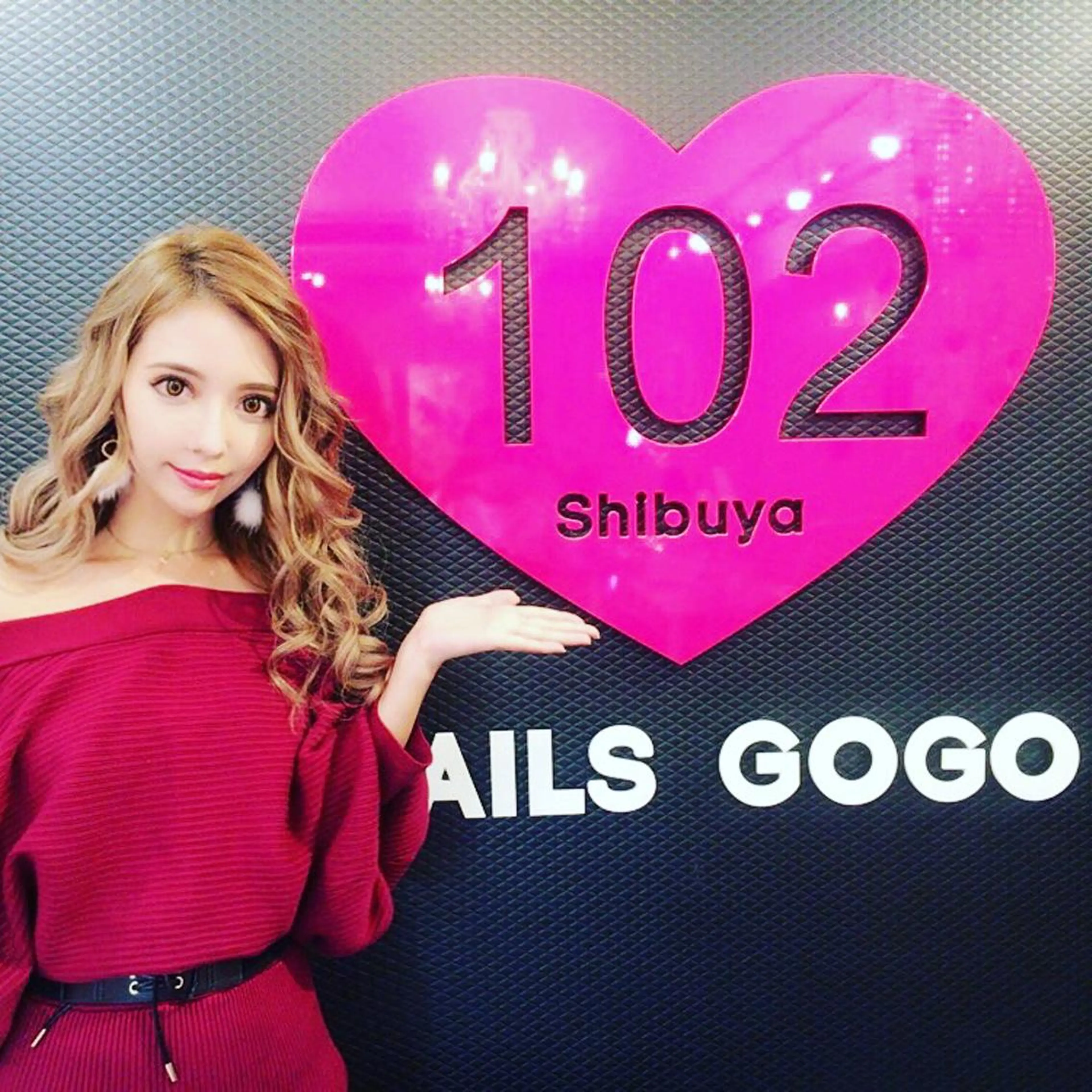 セミロング ネイル NAILSGOGO shibuyaのネイルデザイン