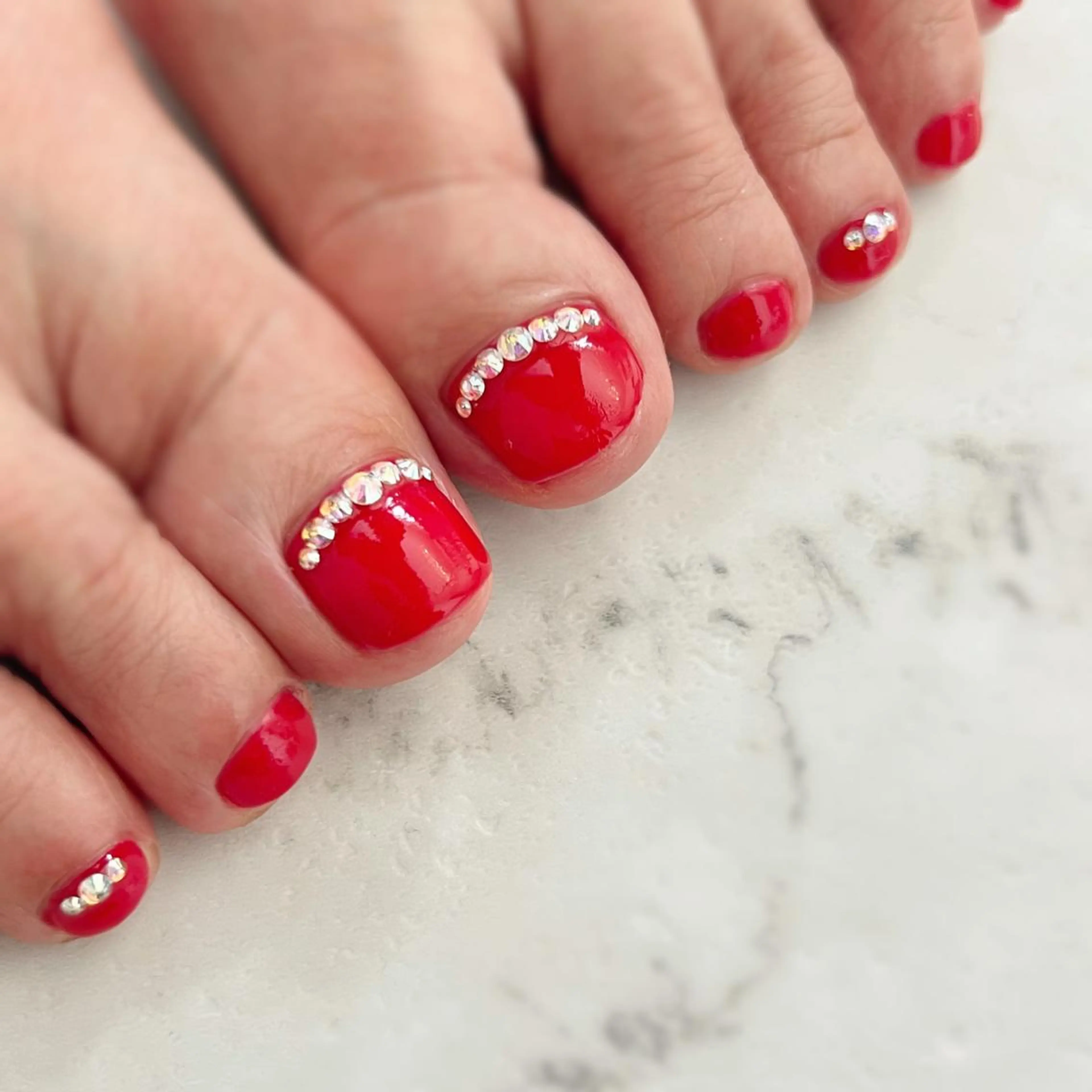 ネイル 赤色 nail salon Regaosのネイルデザイン