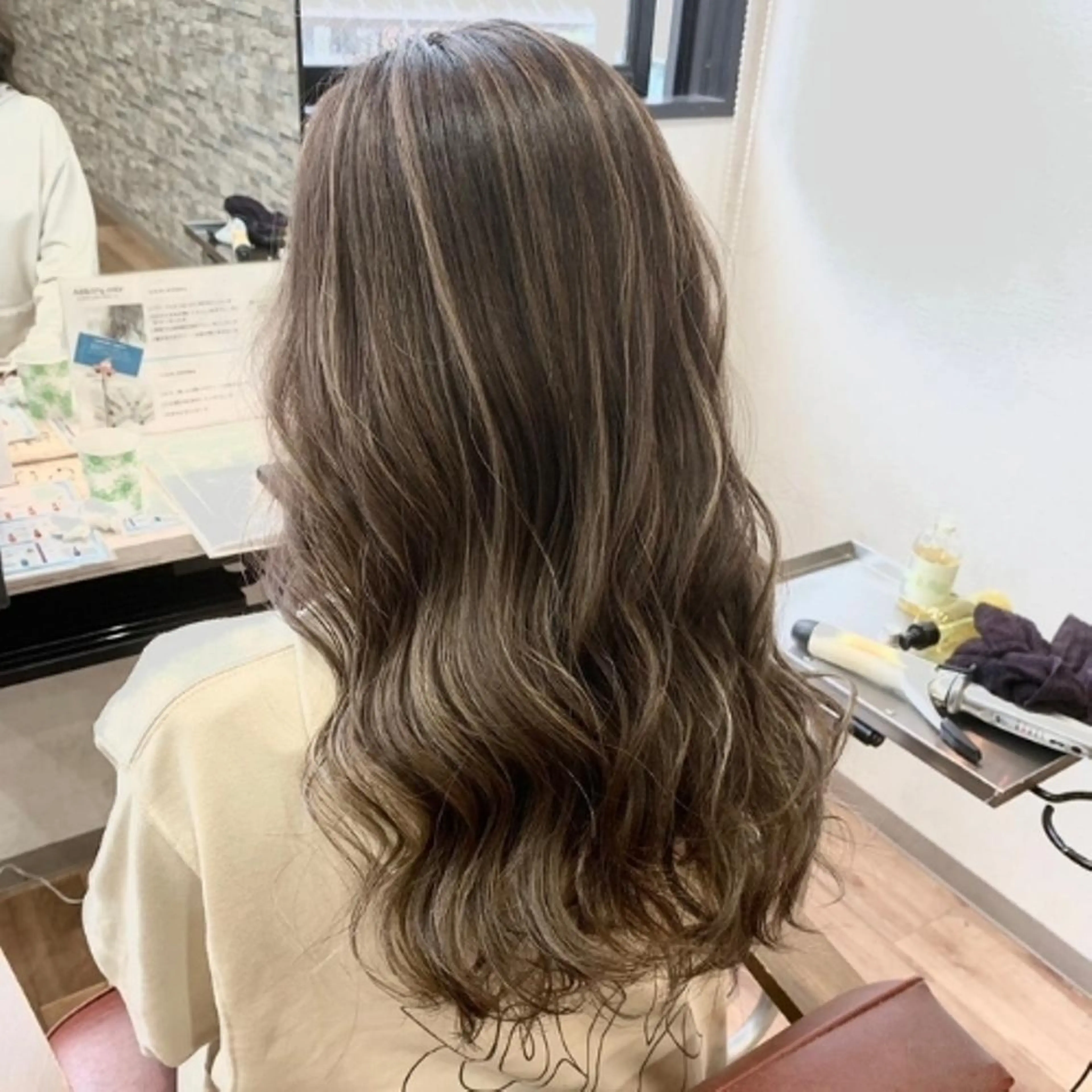 ロング カラー ヘアケアサロン MAIN[メイン]のヘアスタイル