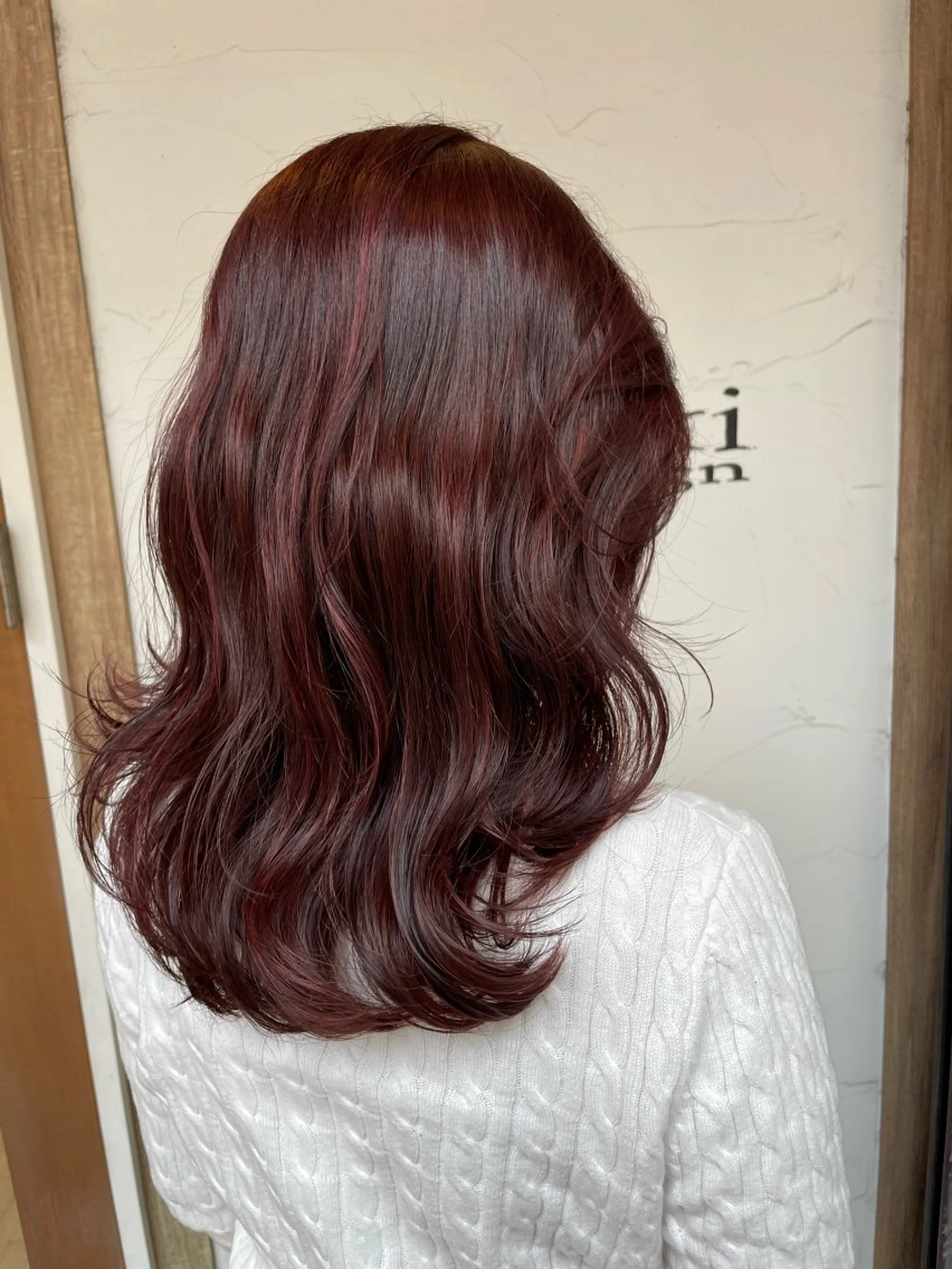 セミロング カラー ハイライトカラー ラベンダーカラー ピンクカラー ピンクラベンダー ハイライト カット ヘアカラー トリートメント 立川・くびれミディ 旬なデザインカラーのヘアスタイル