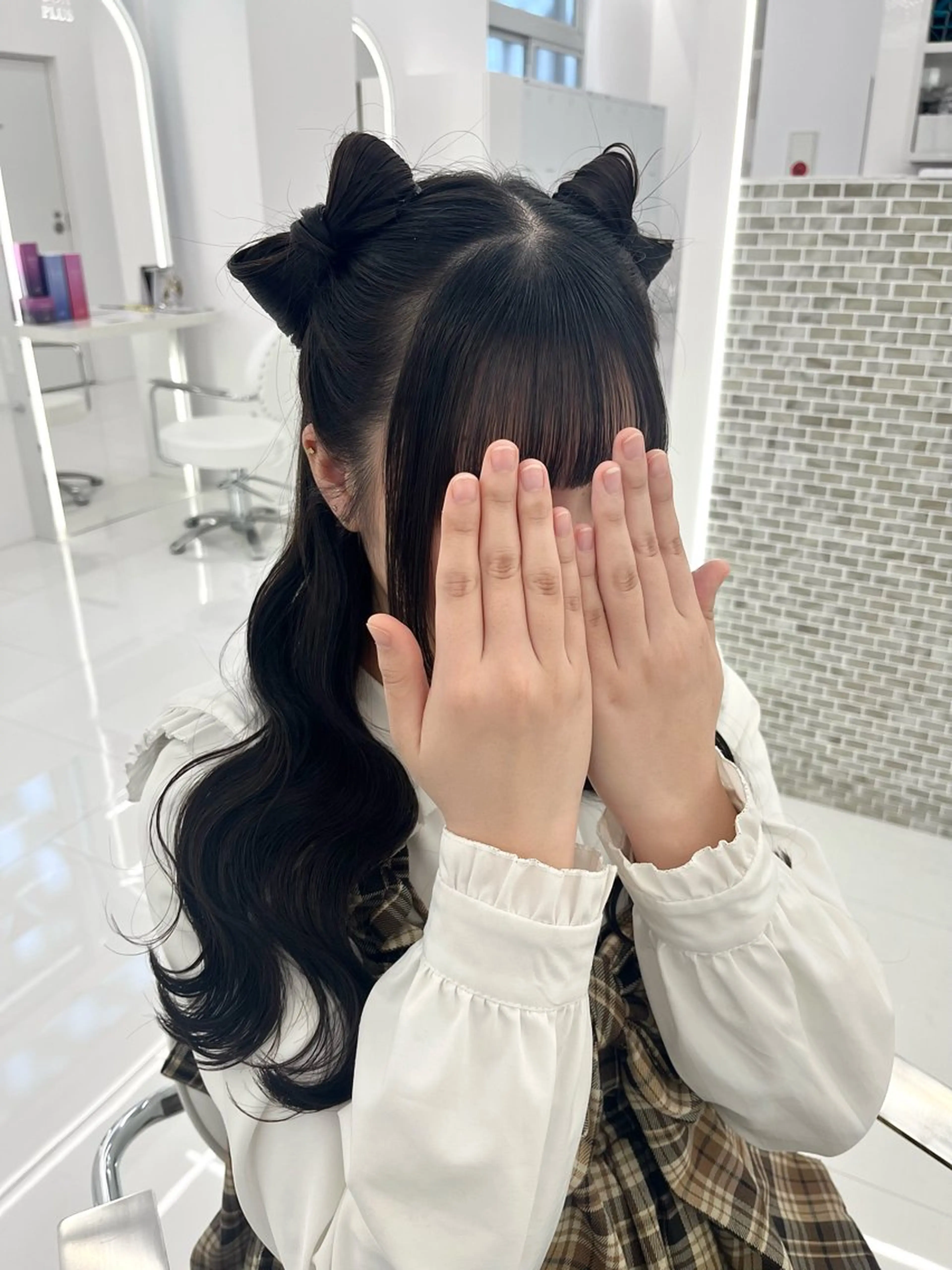 ヘアアレンジ ヘアセット 前髪/顔周り/透明感 艶カラーとどさんのヘアスタイル