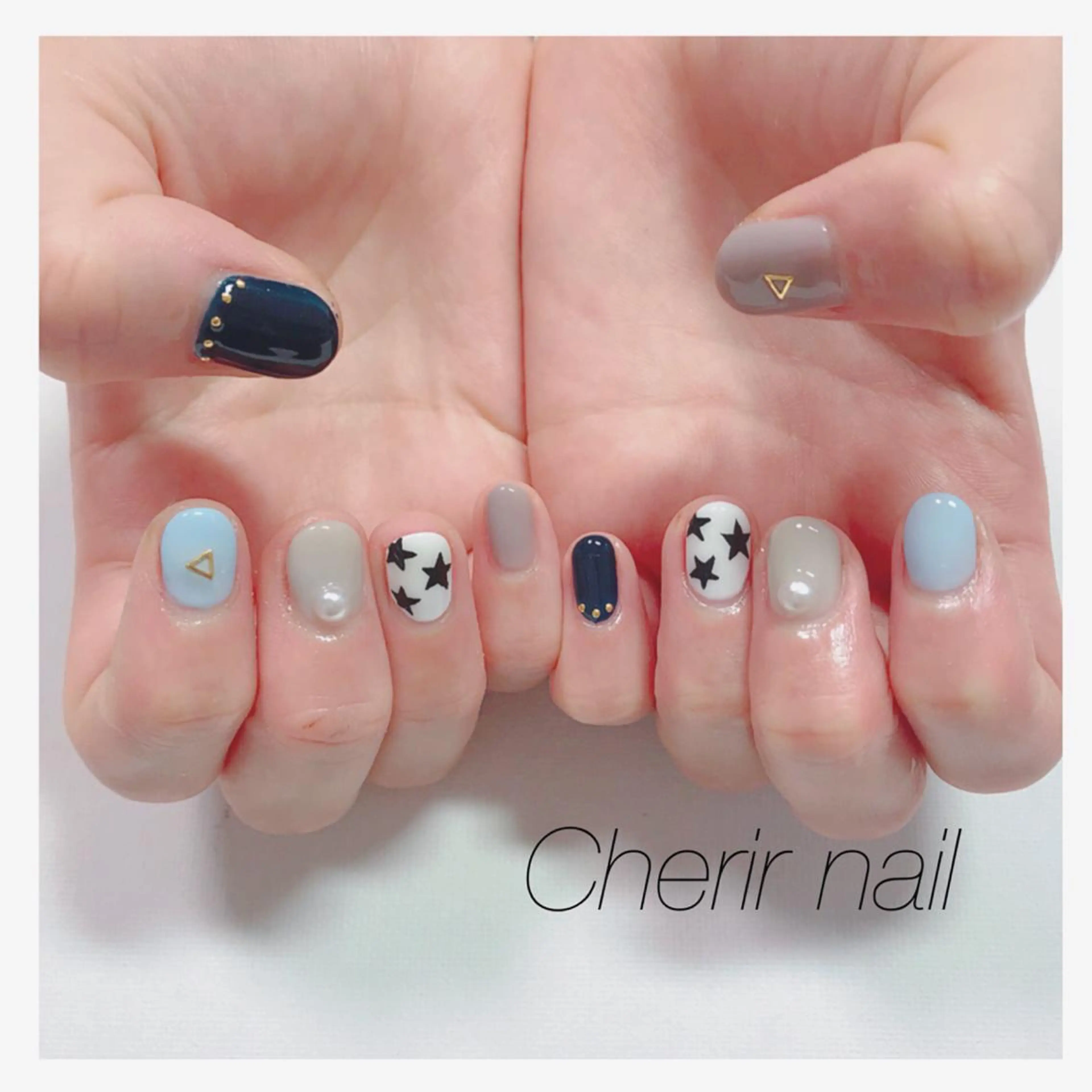 ネイル アートネイル カジュアル ネイビー ショートネイル 夏ネイル Cherirnail kaoriのネイルデザイン