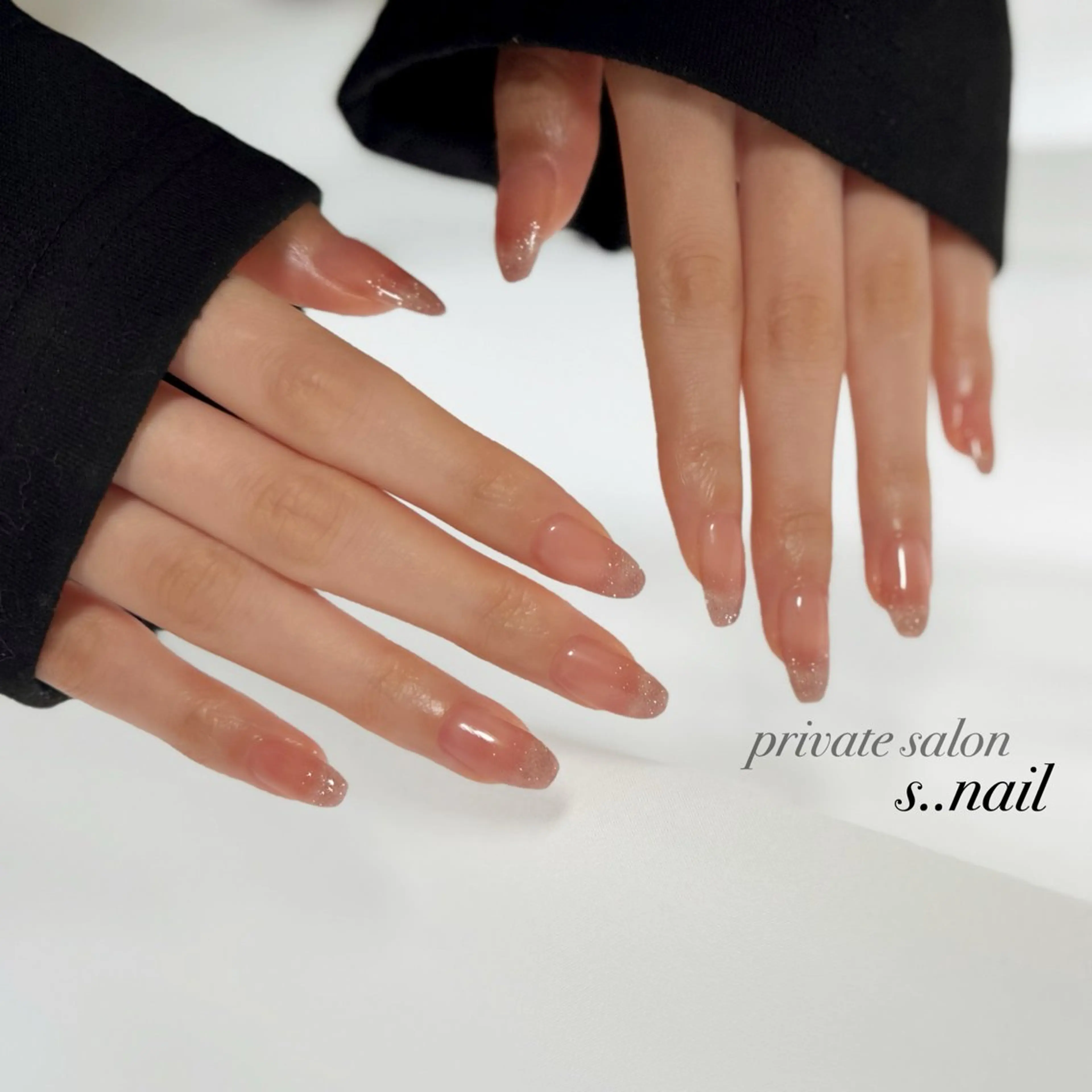 ネイル グラデーション 卒業式 ラメ(グリッター) ピンク ハンドネイル フットネイル s..nail / MORITAのネイルデザイン