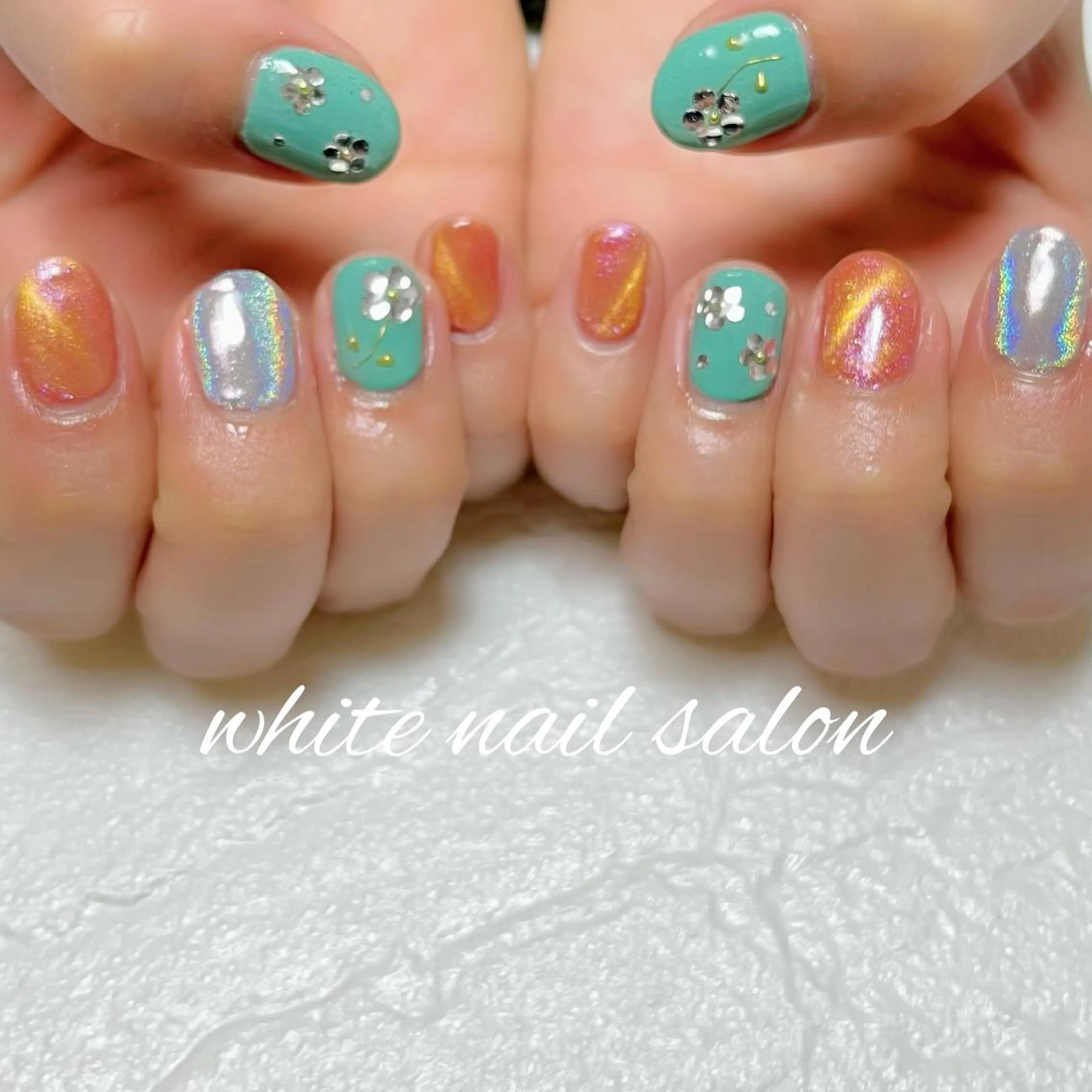 ネイル フットネイル ジェルネイル ハードジェル ラメ(グリッター) 持ち込み ハンドネイル white nail salonのネイルデザイン