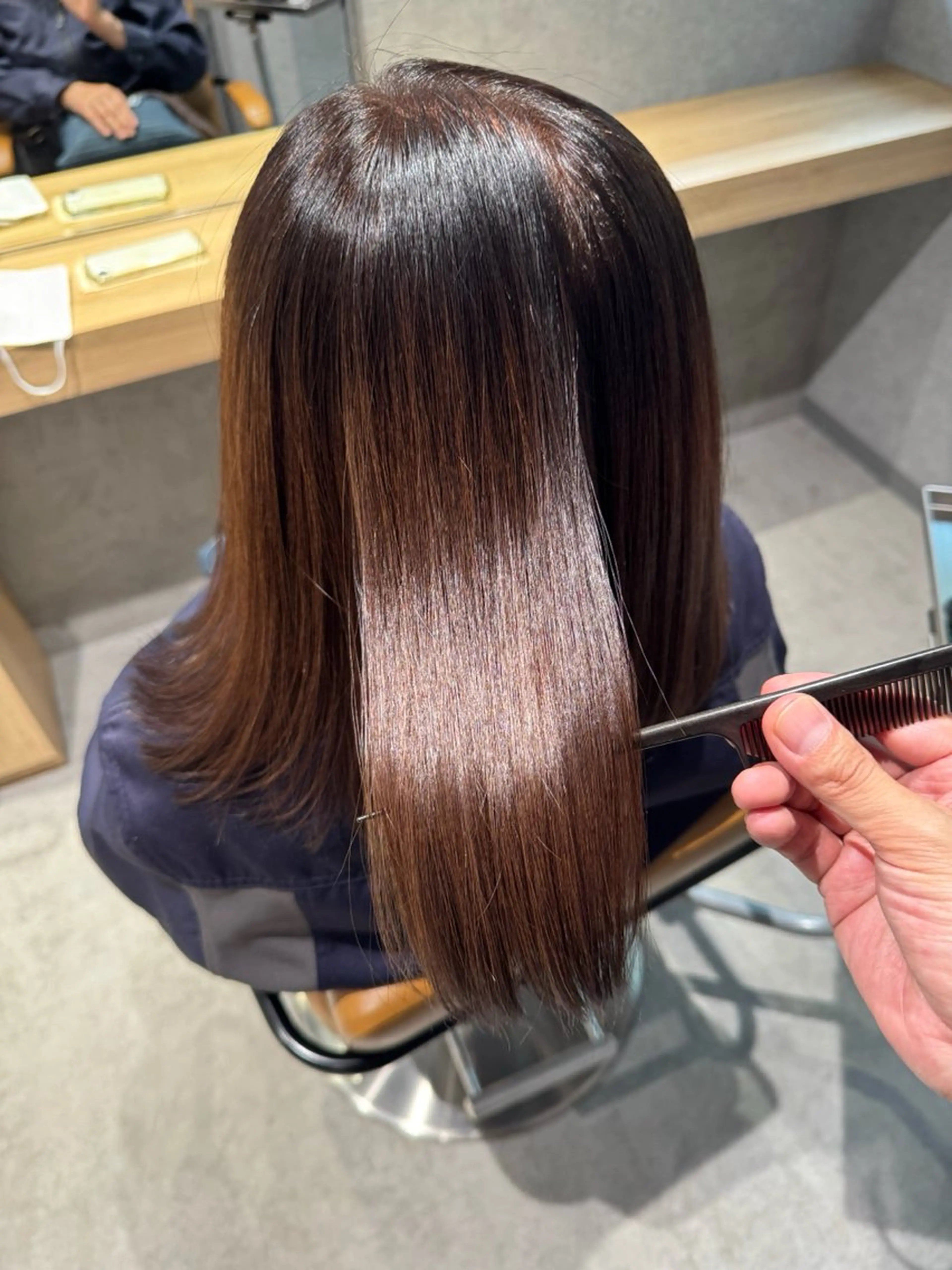 セミロング カラー ヘアカラー トリートメント 須田 柚希のヘアスタイル