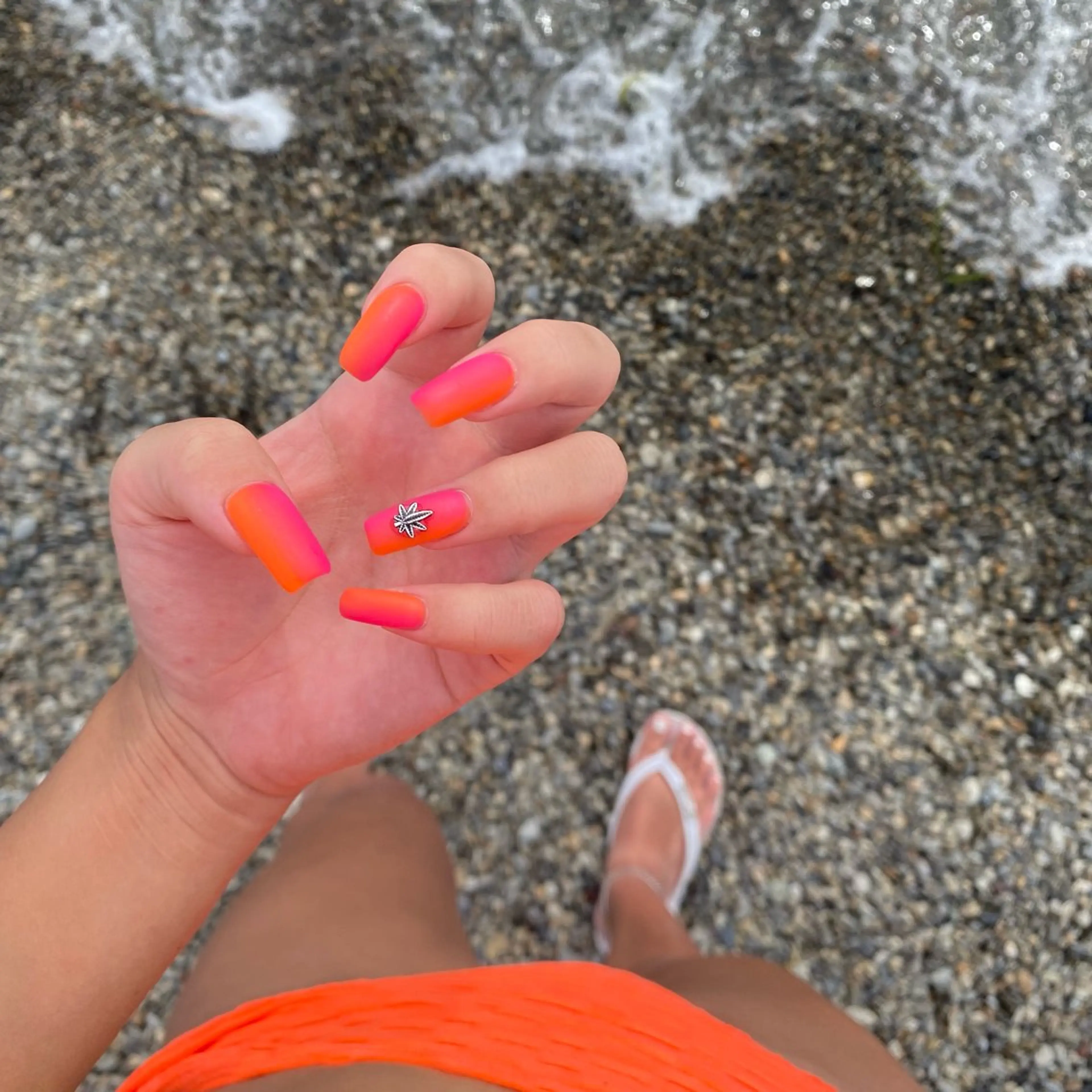 ネイル 夏ネイル 今福鶴見ネイル 8(ｴｲﾄ)のネイルデザイン