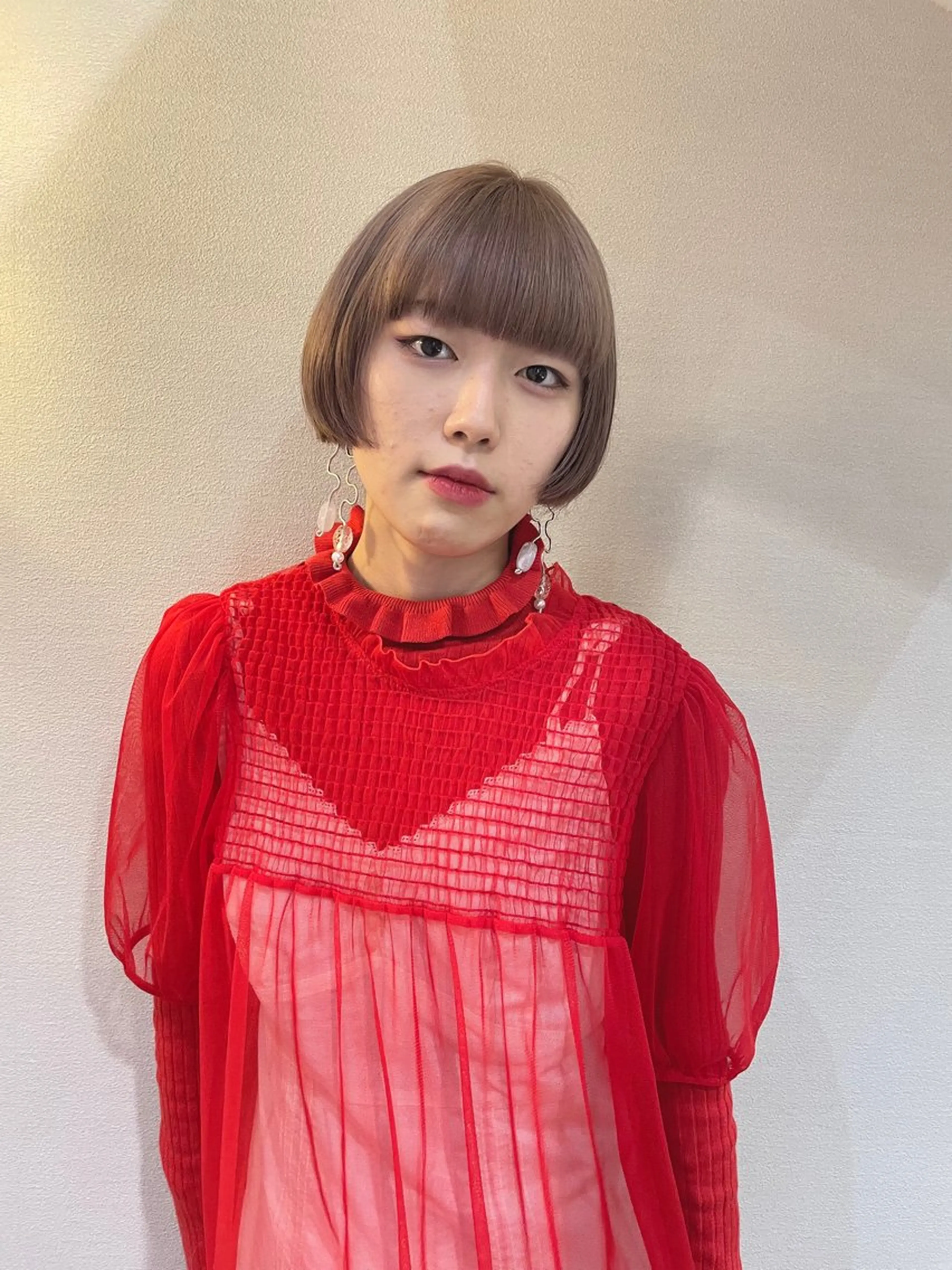 ショート カラー ベージュ/透明感/ 桃子🎀のヘアスタイル