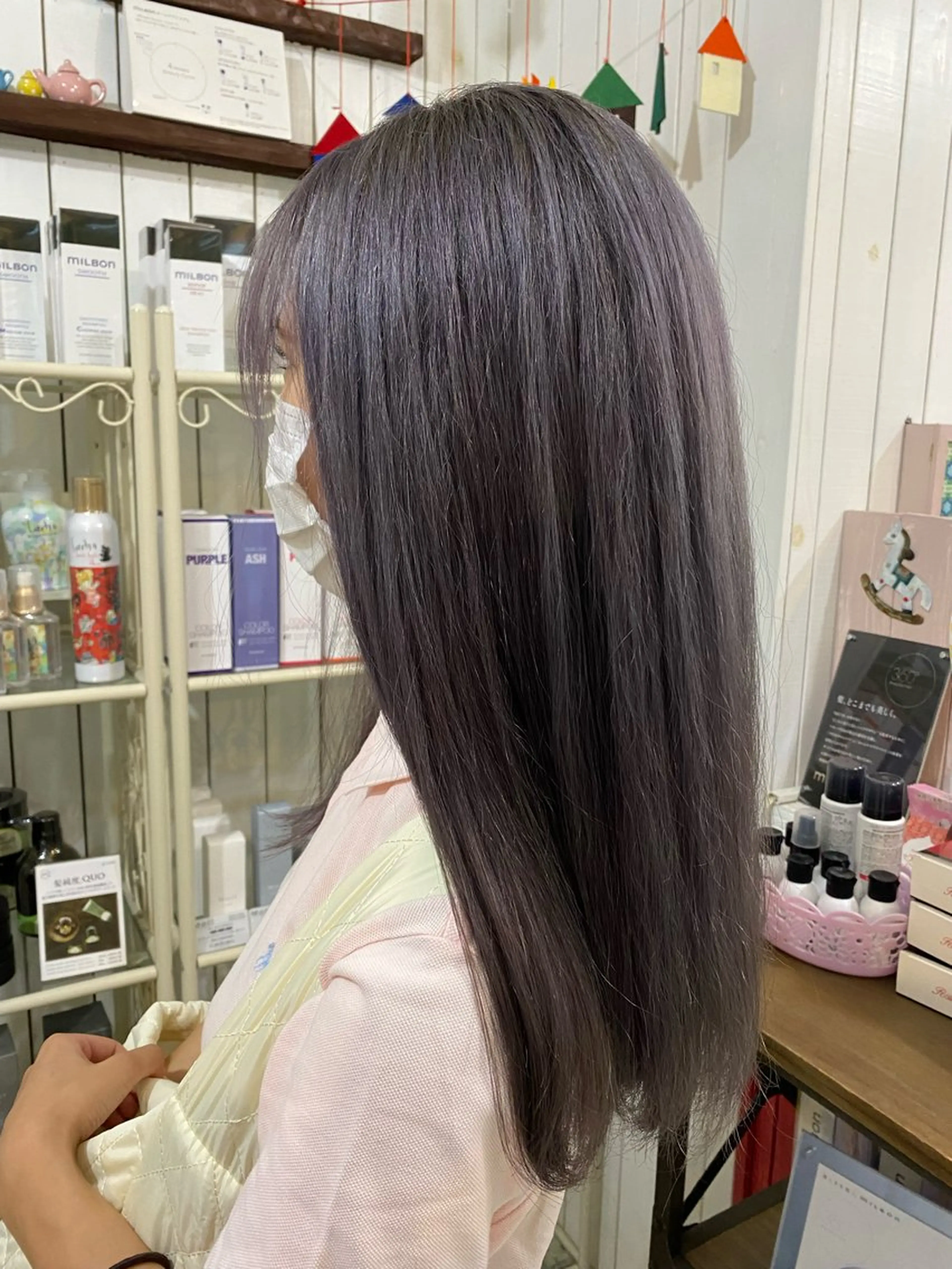 ロング 🩶西 雪乃/透明感 くすみカラー🫧のヘアスタイル