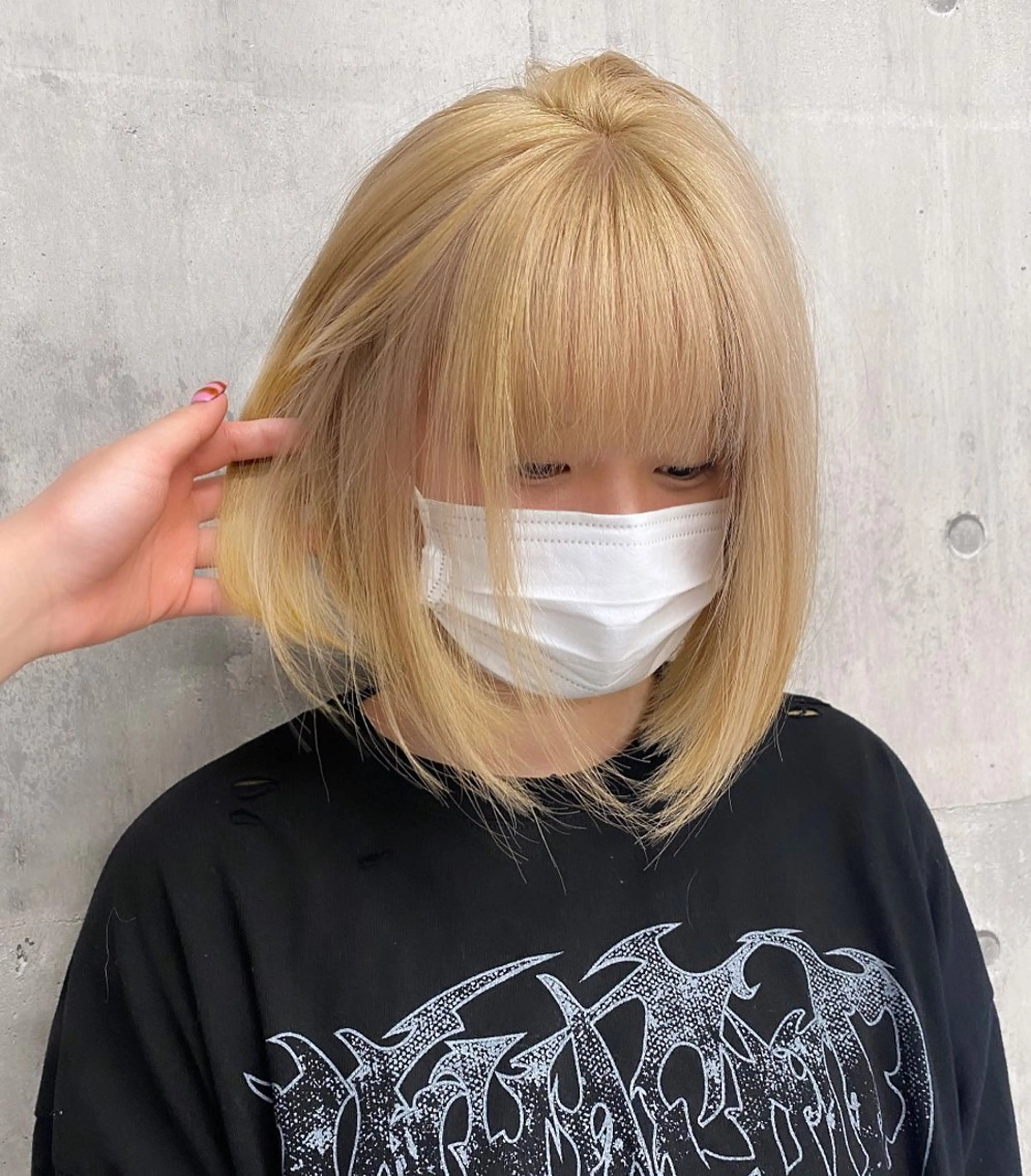 ショート カラー パーマ メンズ ヘアカラー のん🎀ハイトーン/ レイヤーカット🐳のヘアスタイル