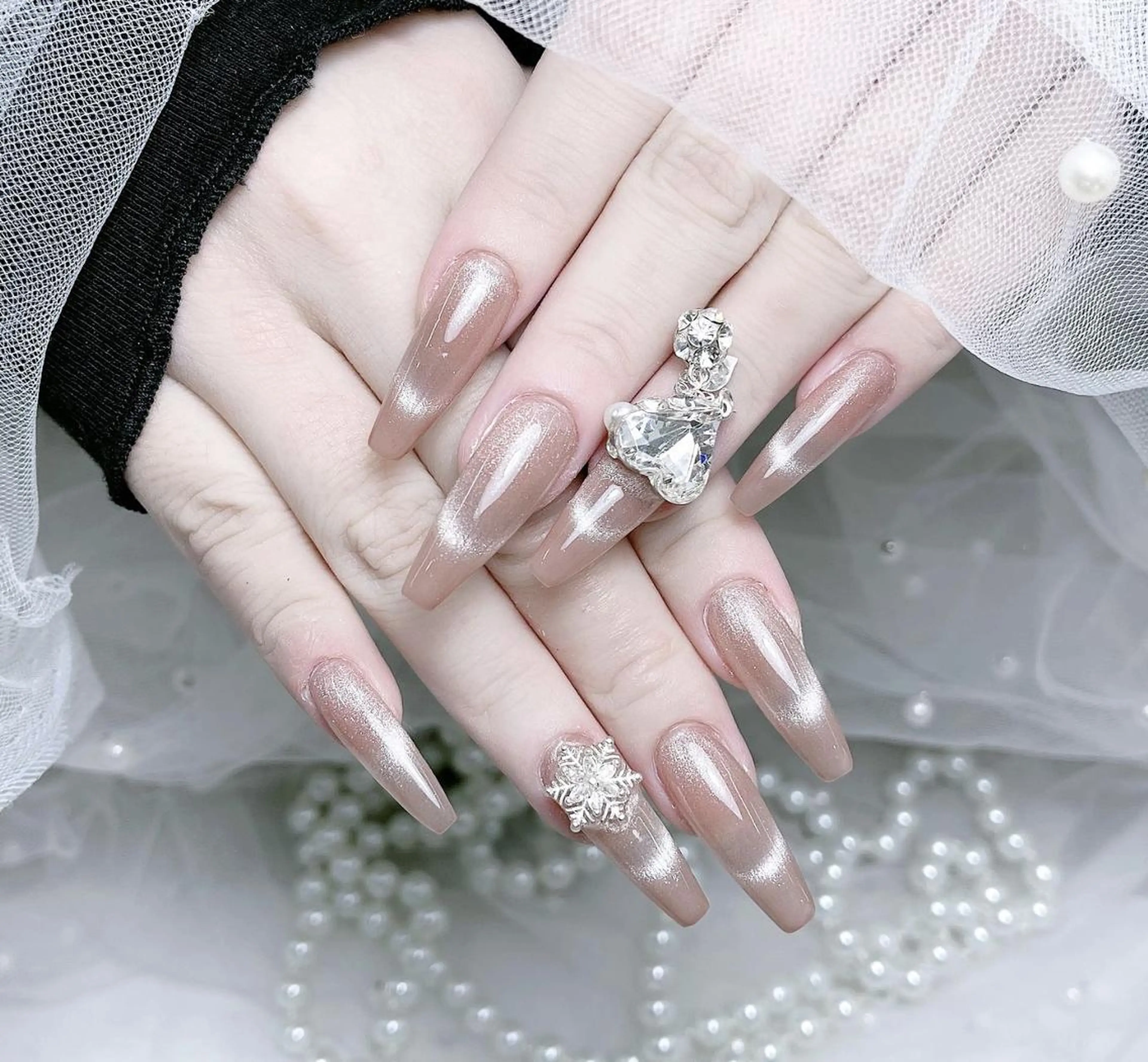 🐰SNS大人気🐰チップ長さ出しマグネットフレンチ🈹口コミ200円の写真