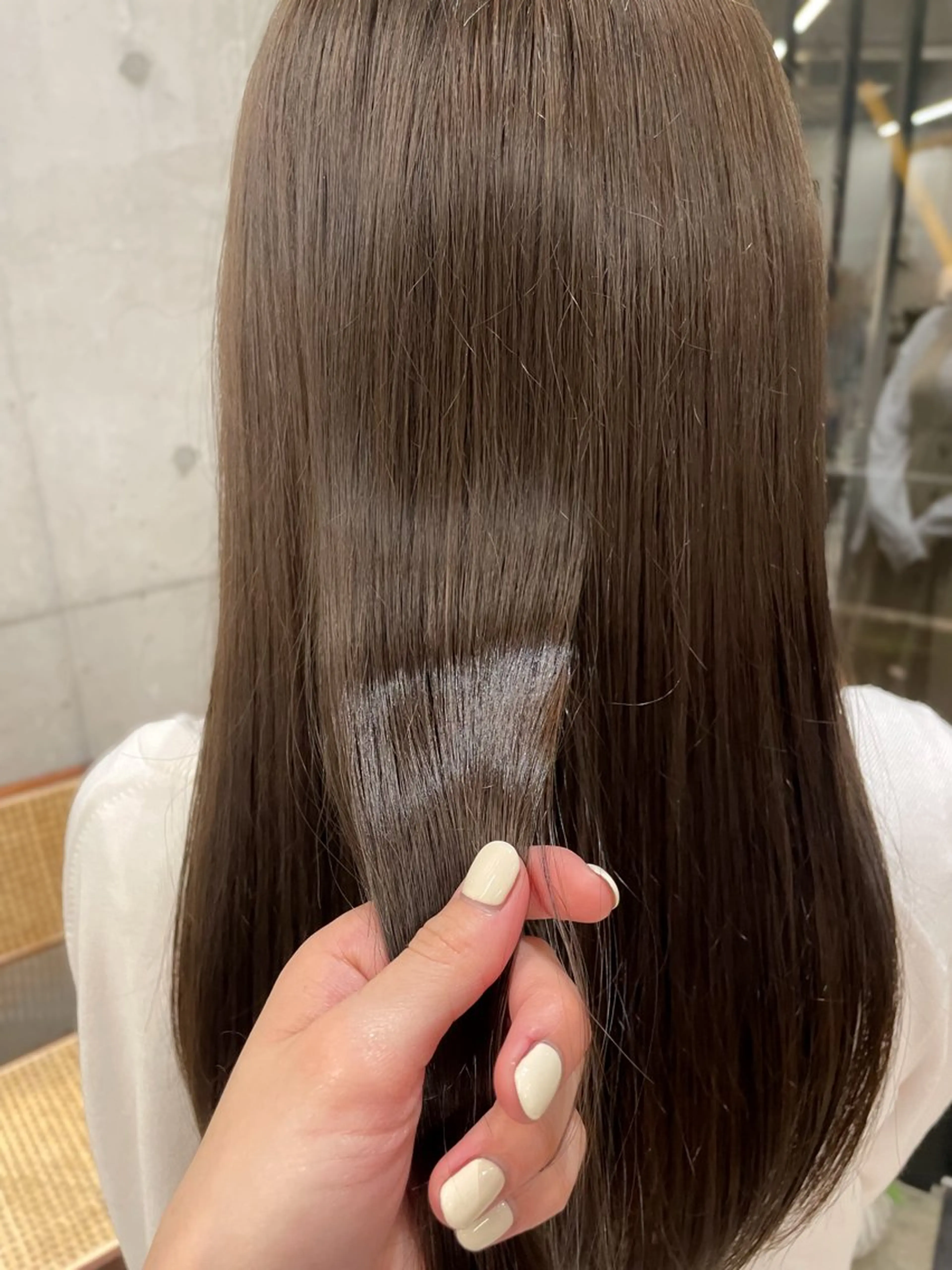 ロング はら しおりのヘアスタイル