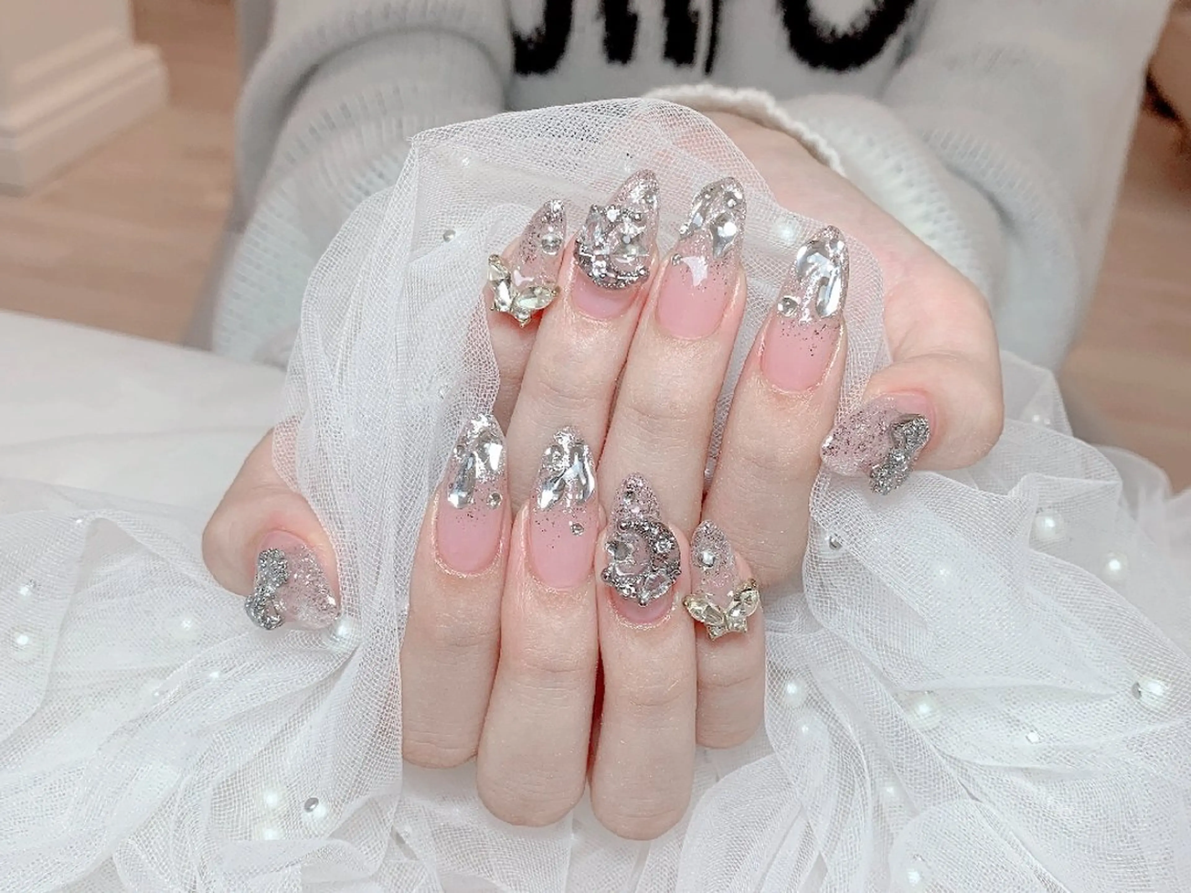 ✨おすすめメニュー✨チップ長さ出し10本ワンカラー＋パーツつけ放題✨埋め尽くし2本まで❣️の写真