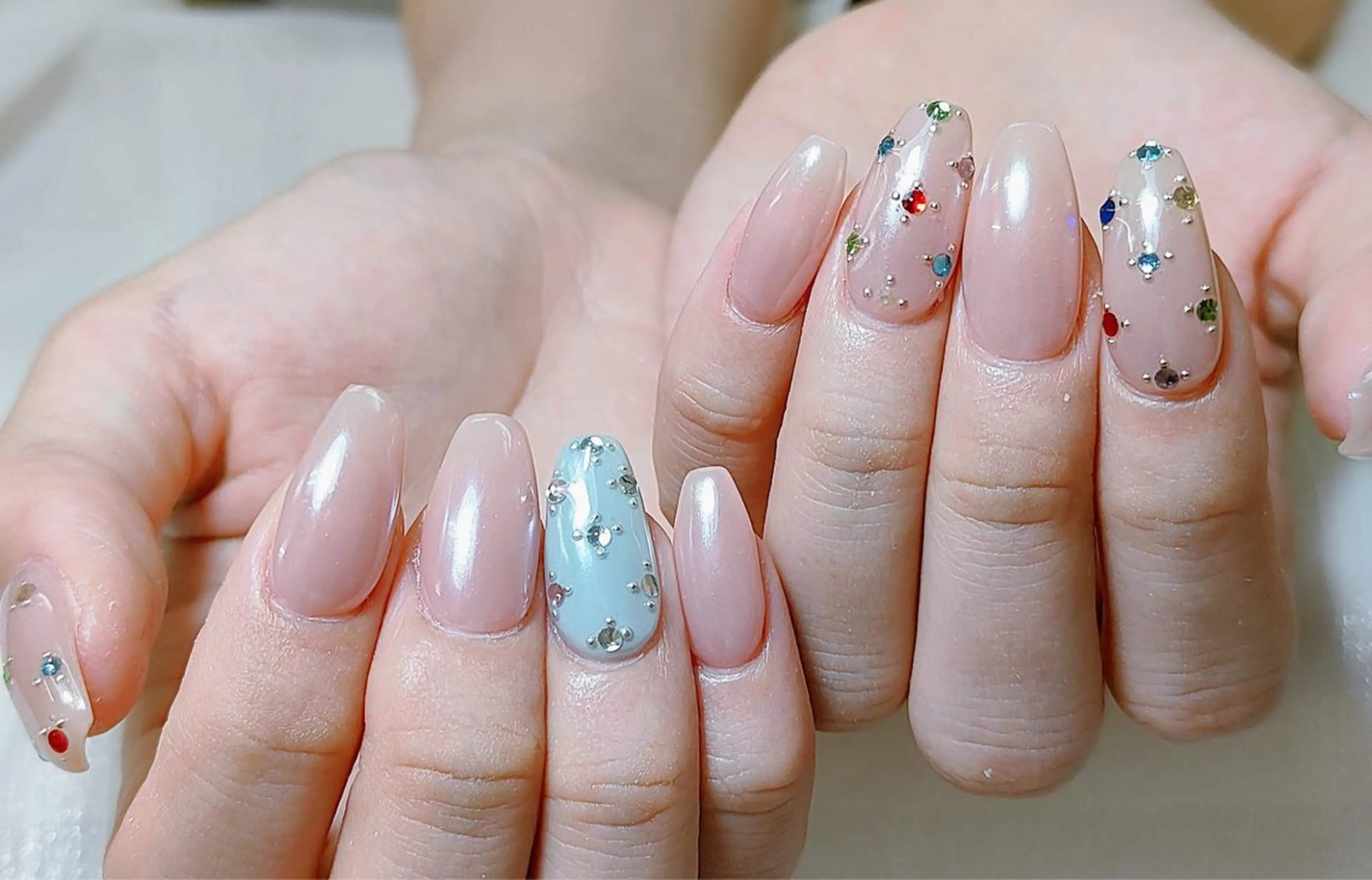 ネイル 小島 阿佑美のネイルデザイン