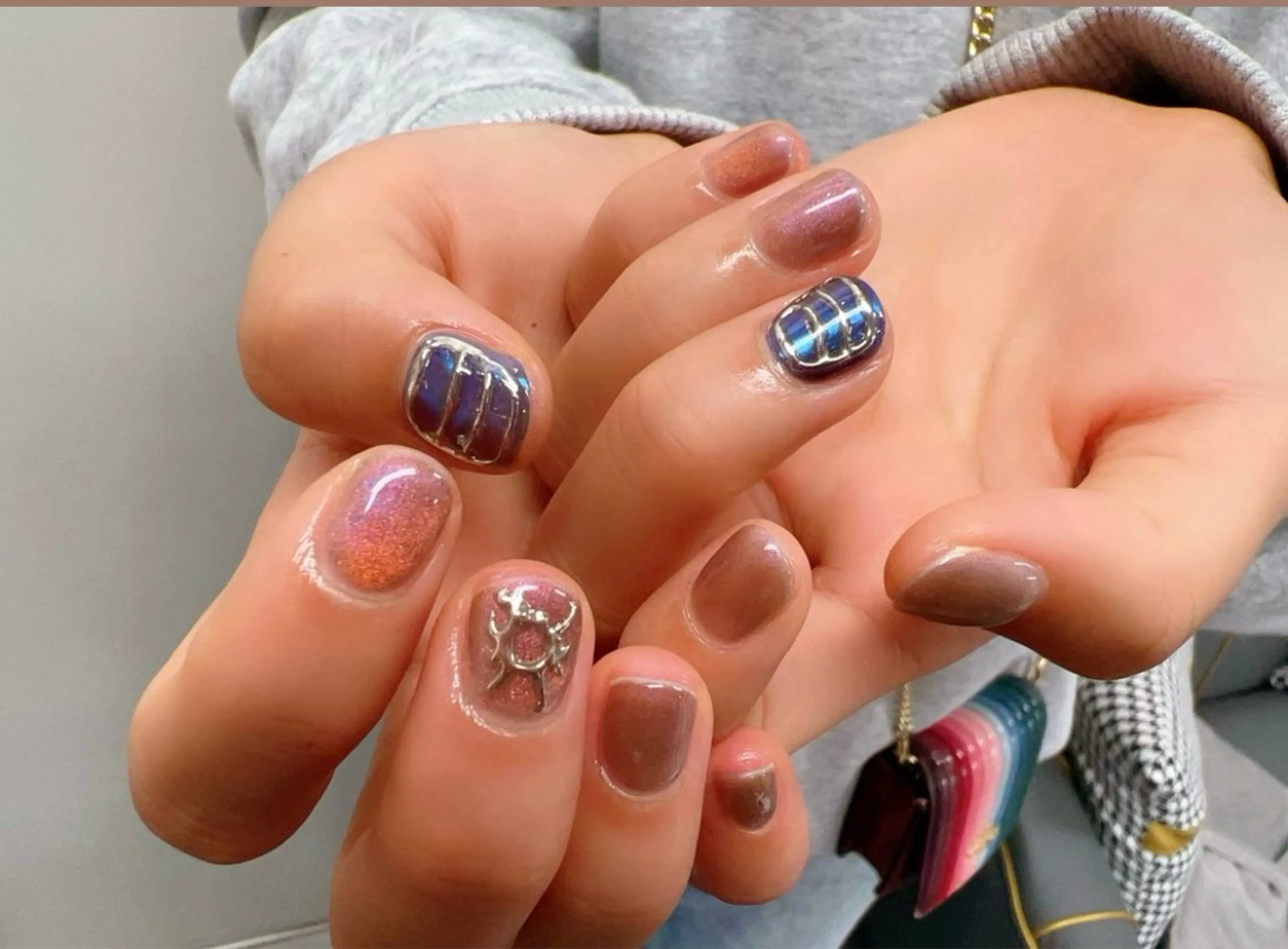 ネイル ハンドネイル 佐藤 依娜のネイルデザイン