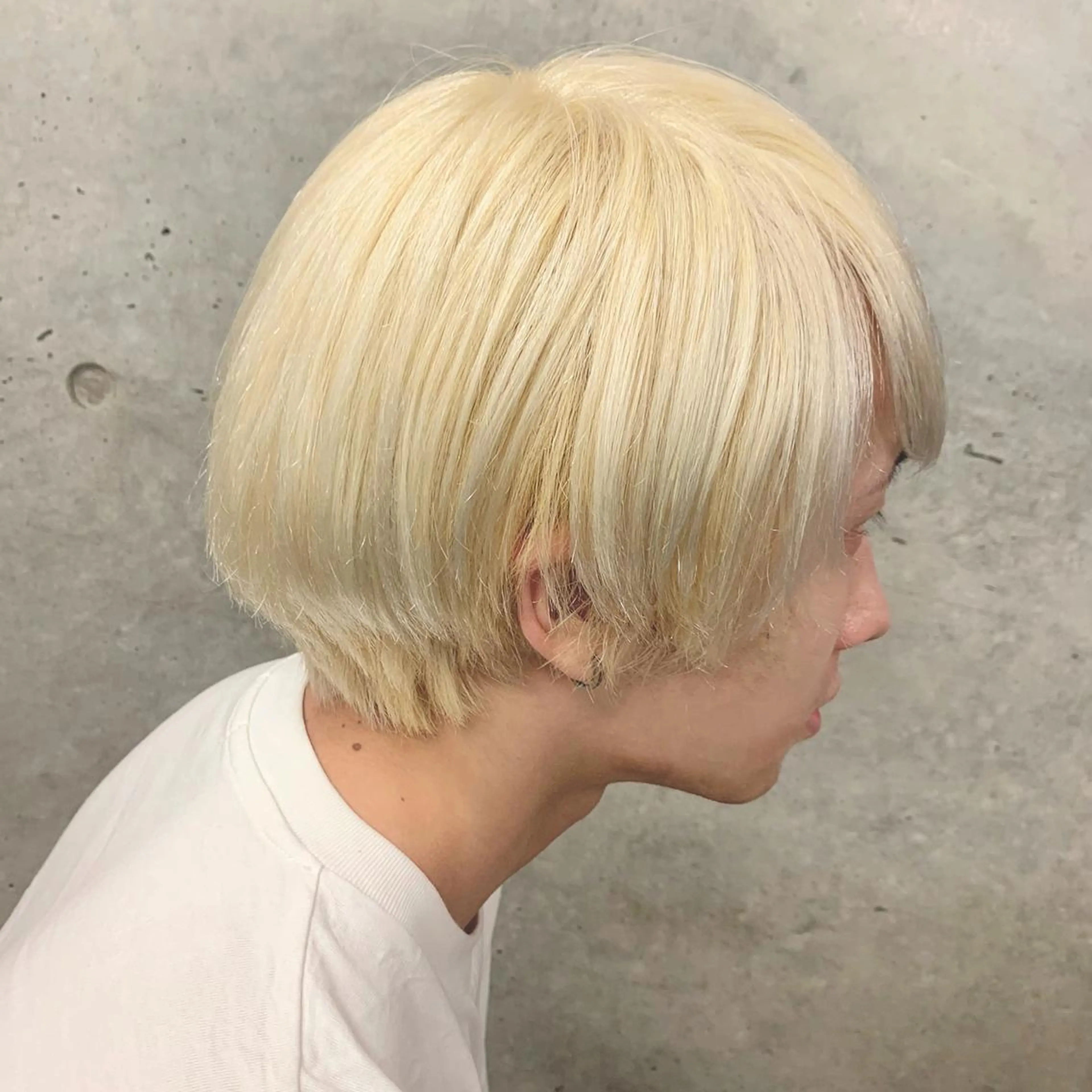 カラー メンズ メンズブリーチ ブリーチ 抜きっぱなしブロンド カット ヘアカラー トリートメント ally hairsalon所属・Emi .のヘアスタイル