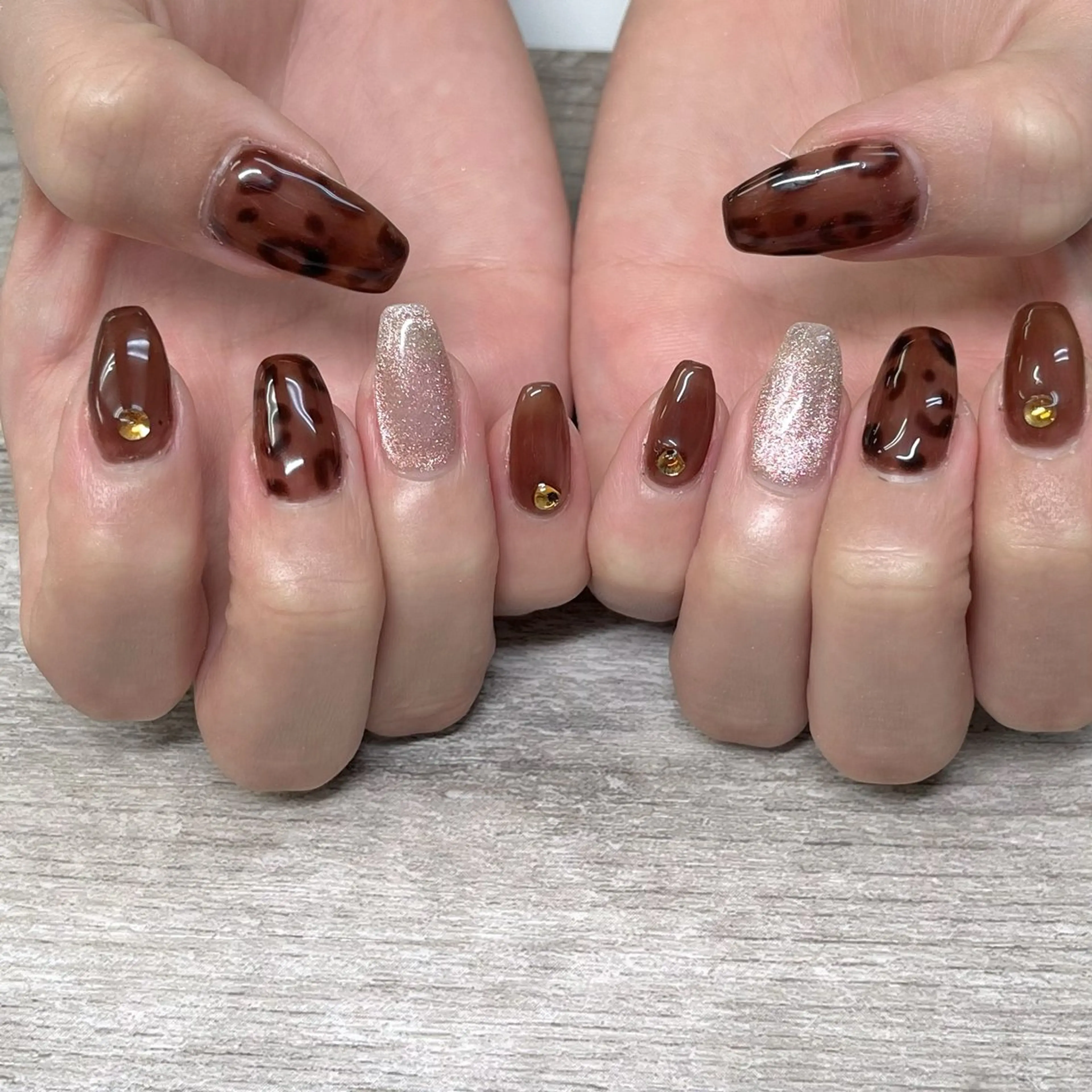 ネイル ネイルサロンアジアン池袋店所属・林 夏萌のネイルデザイン